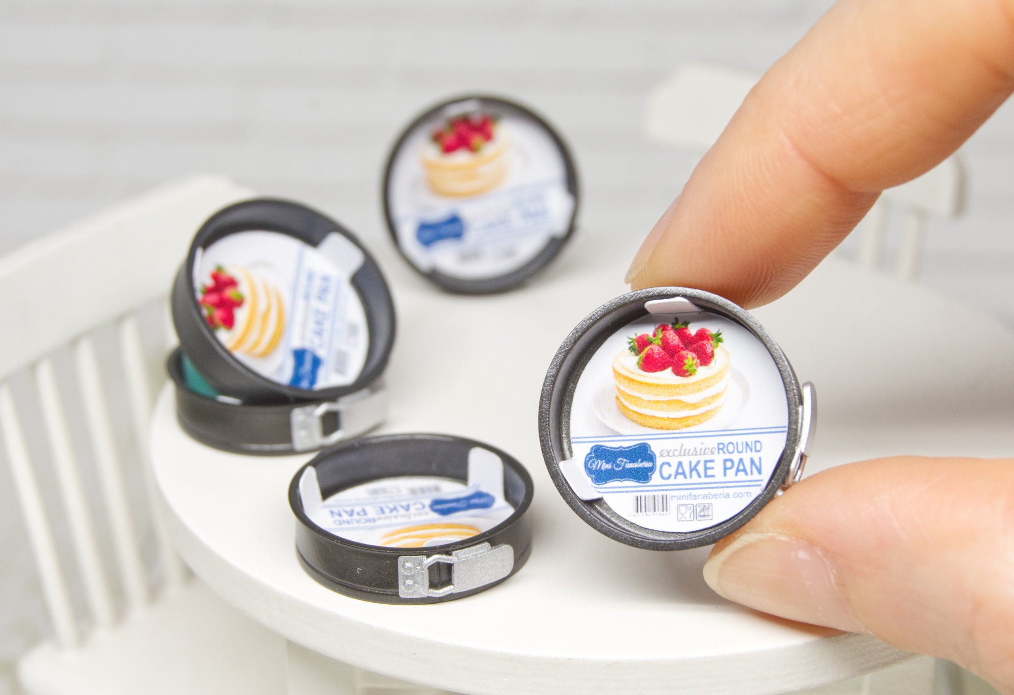 Round Cake Pan (1:12 scale)