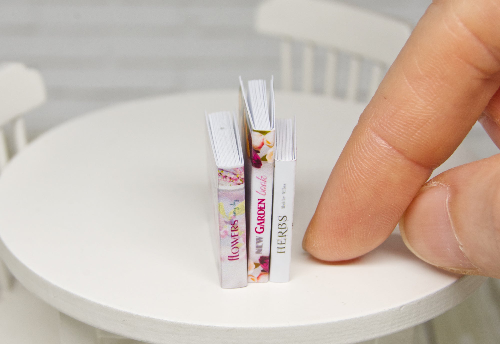 Books Set - 3pcs (1:12 scale) gardening