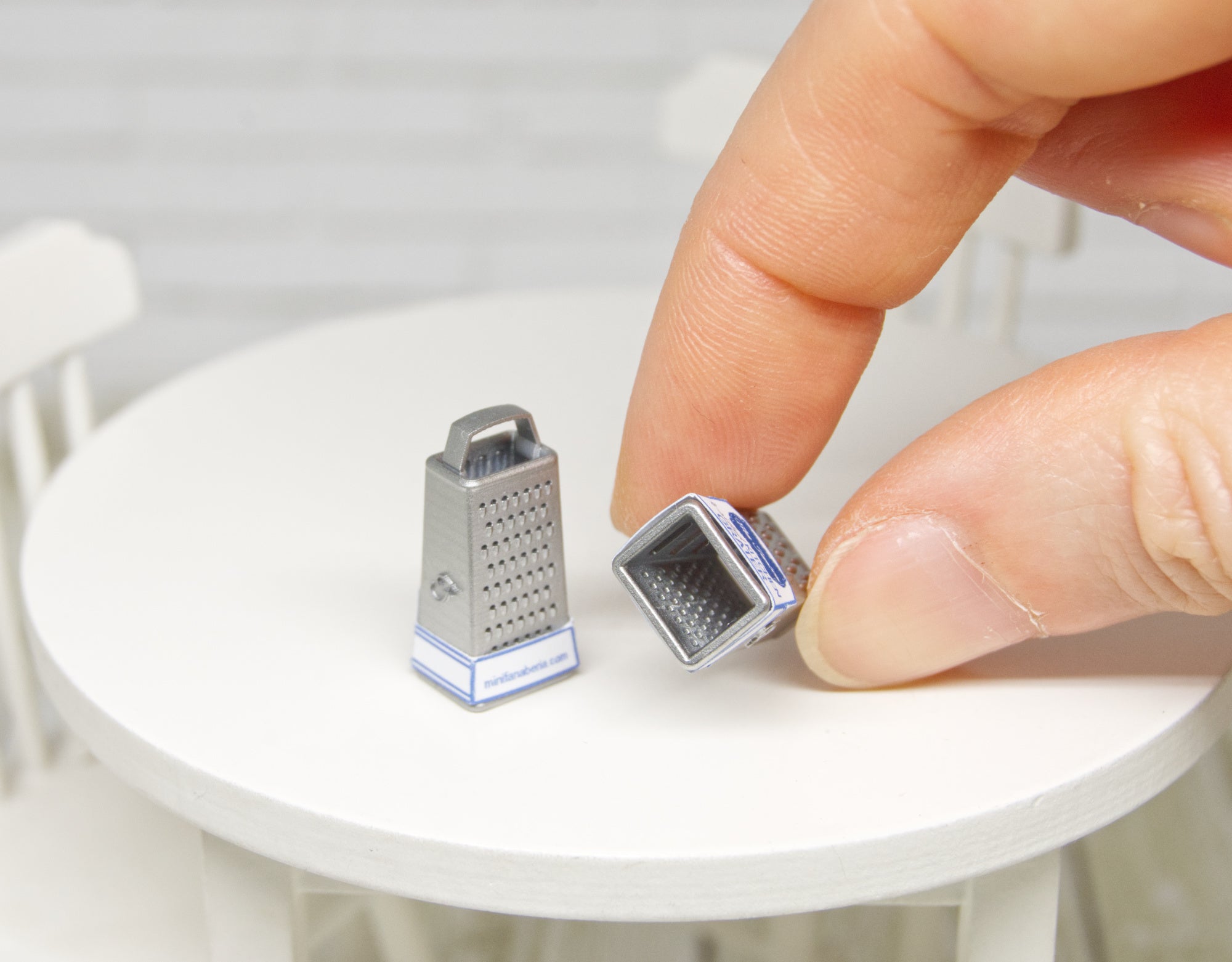 Grater (1:12 scale)