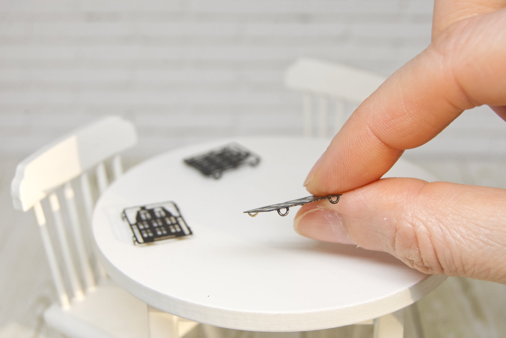Metal Trivet - house (1:12 scale)