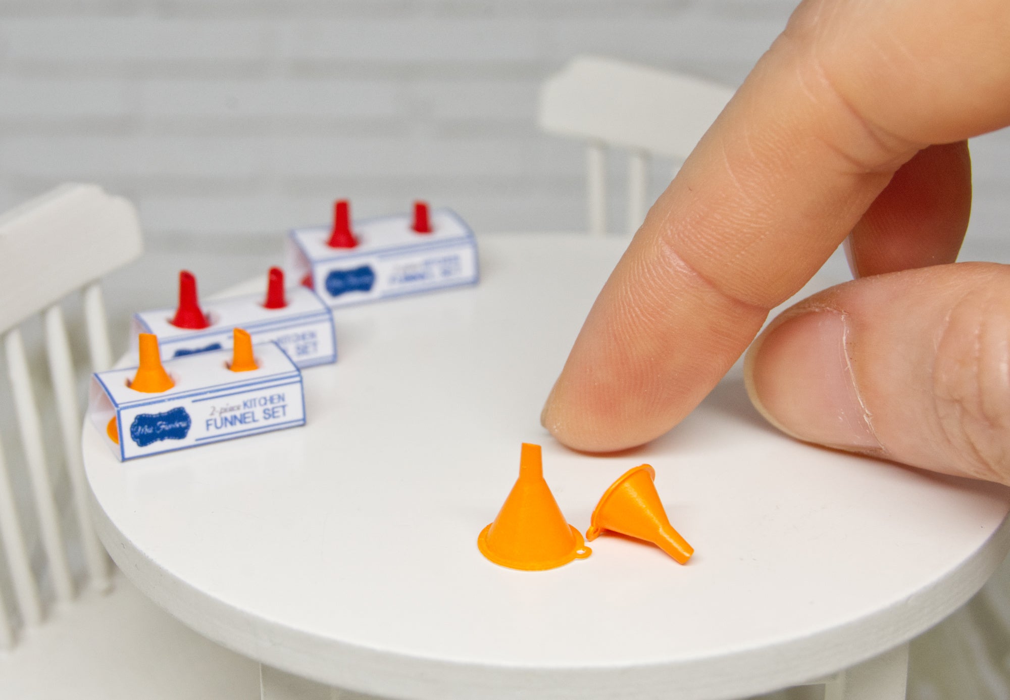 Funnel Set - 2pcs (1:12 scale)
