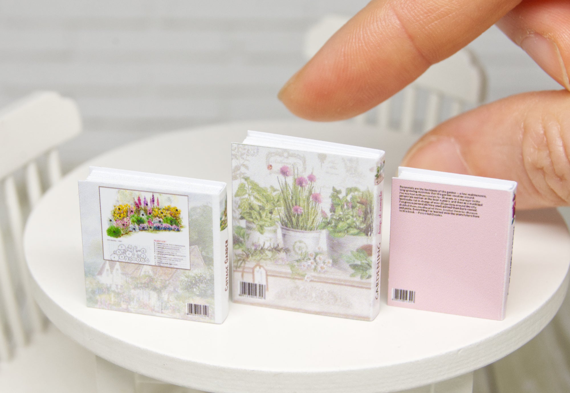 Books Set - 3pcs (1:12 scale) gardening