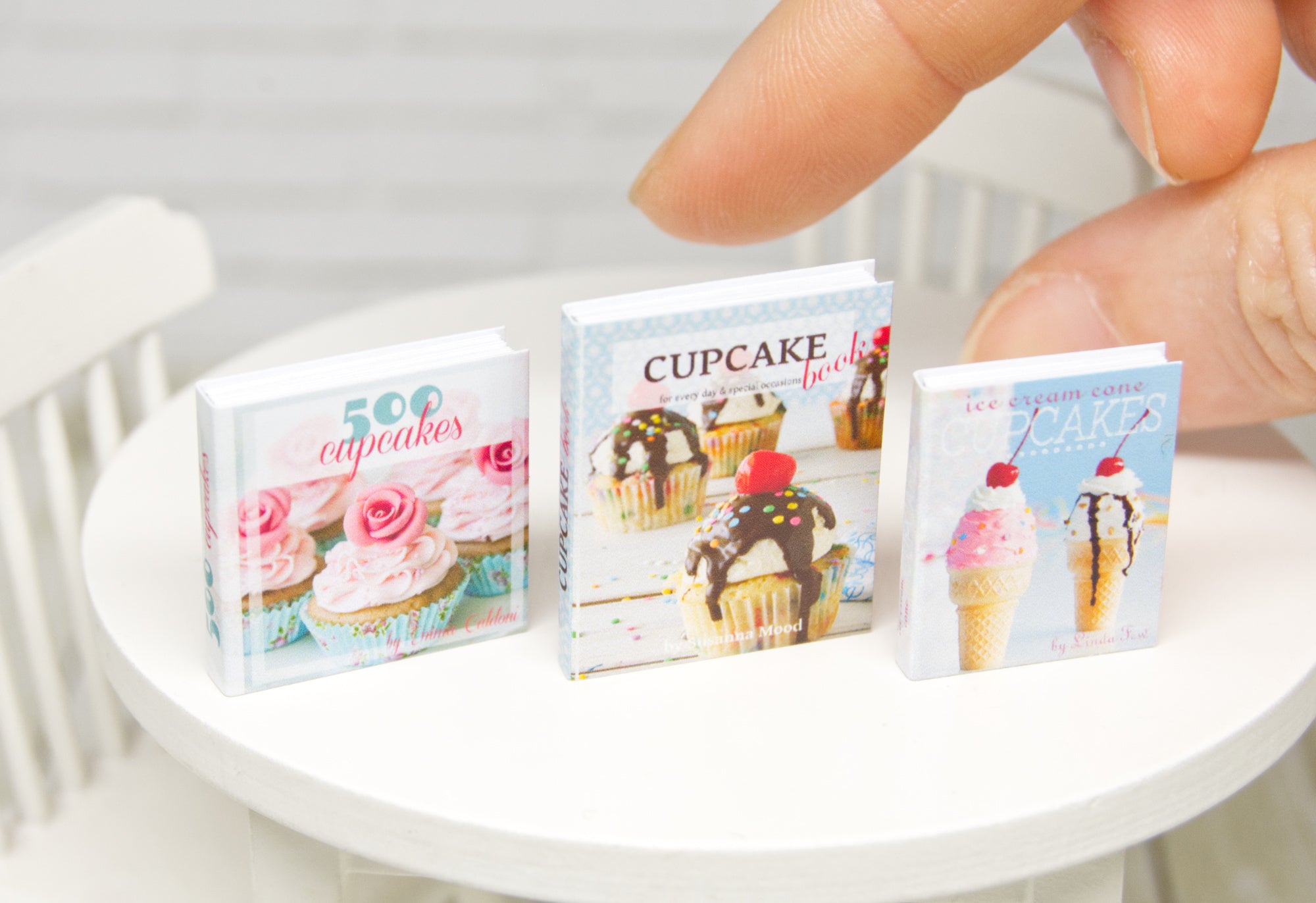 Books Set - 3pcs (1:12 scale) baking