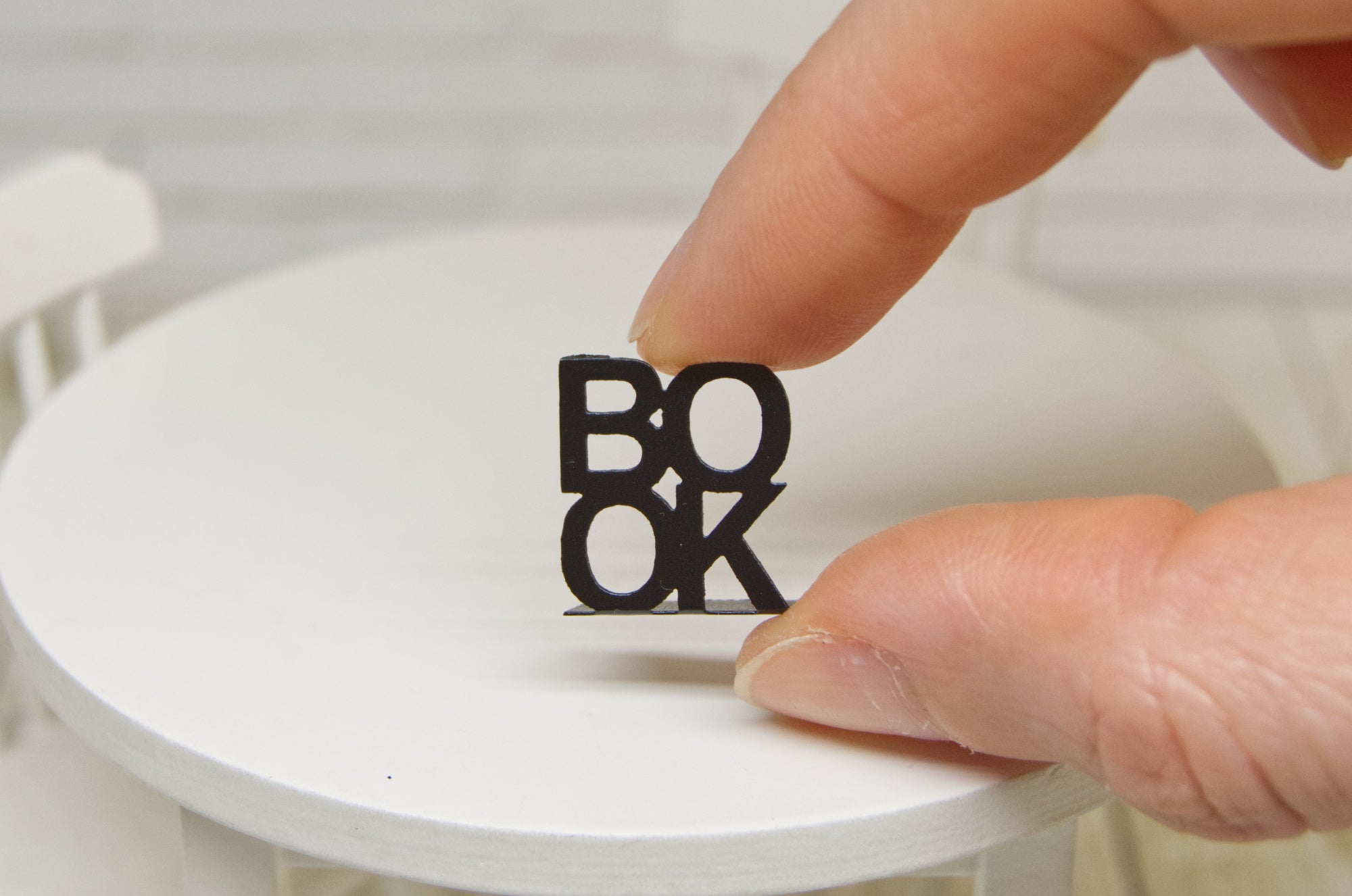 Metal Bookend - BOOK (1:12 scale)