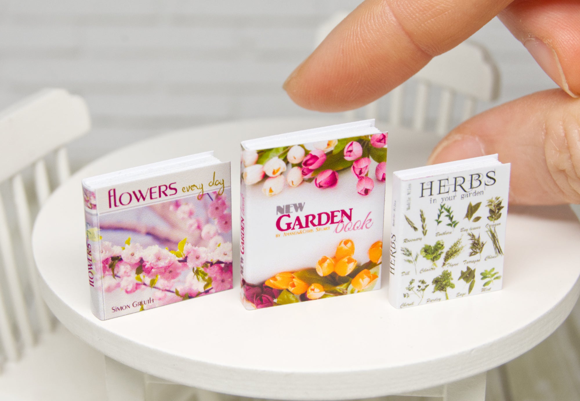 Books Set - 3pcs (1:12 scale) gardening
