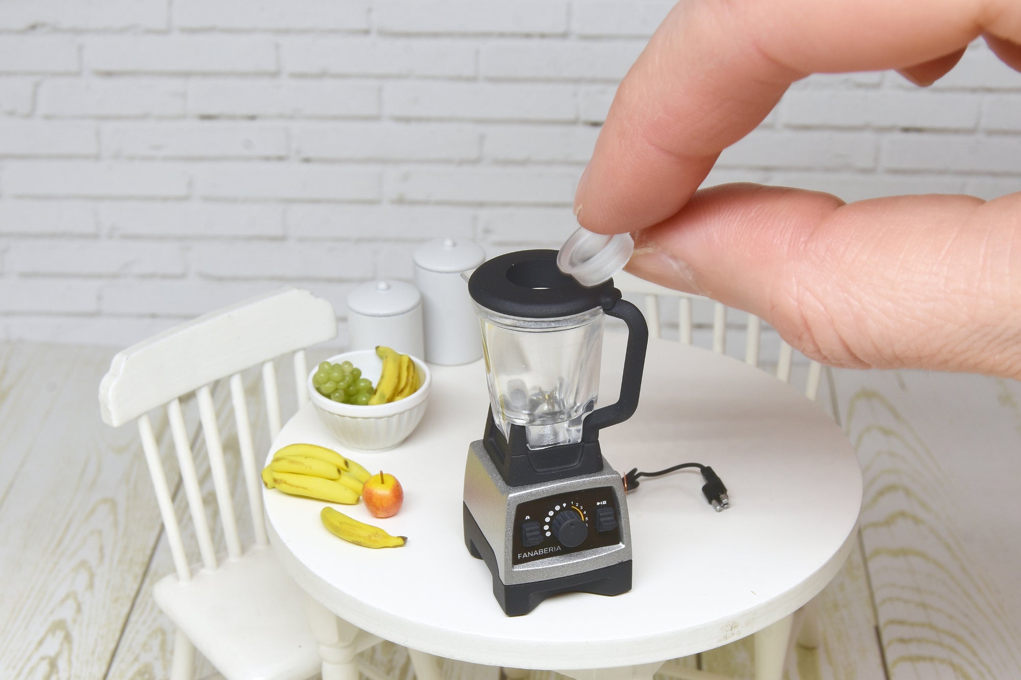 Stand Blender (1:12 scale)