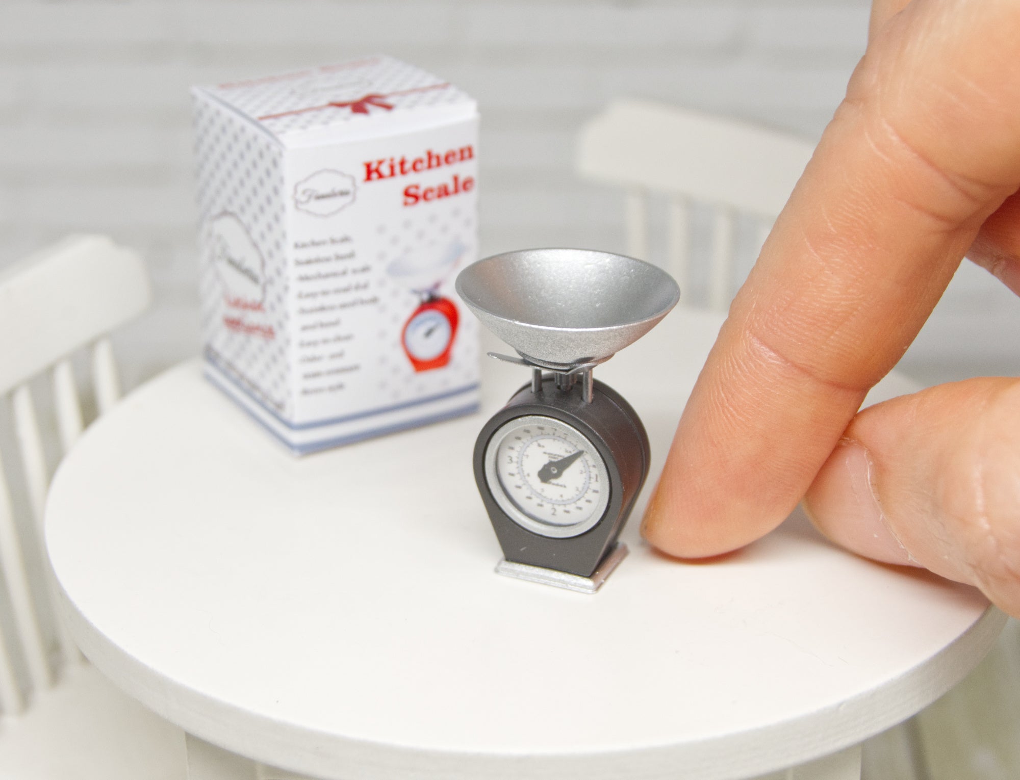Kitchen Scale with removable bowl (1:12 scale)