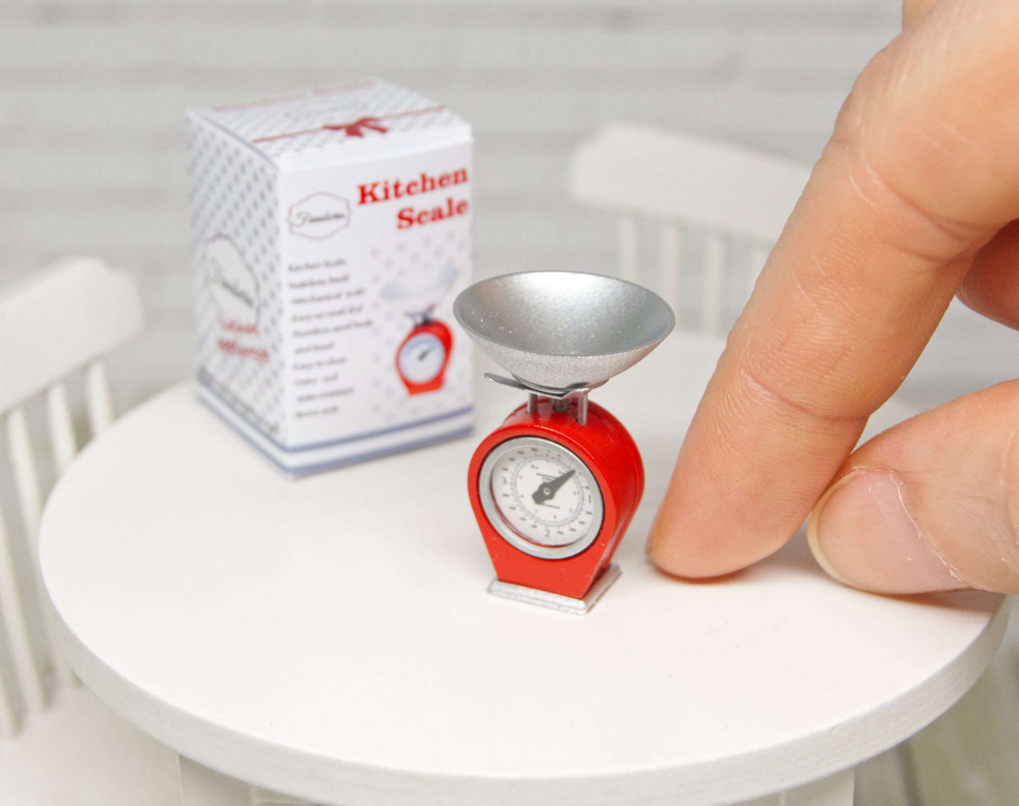 Kitchen Scale with removable bowl (1:12 scale)