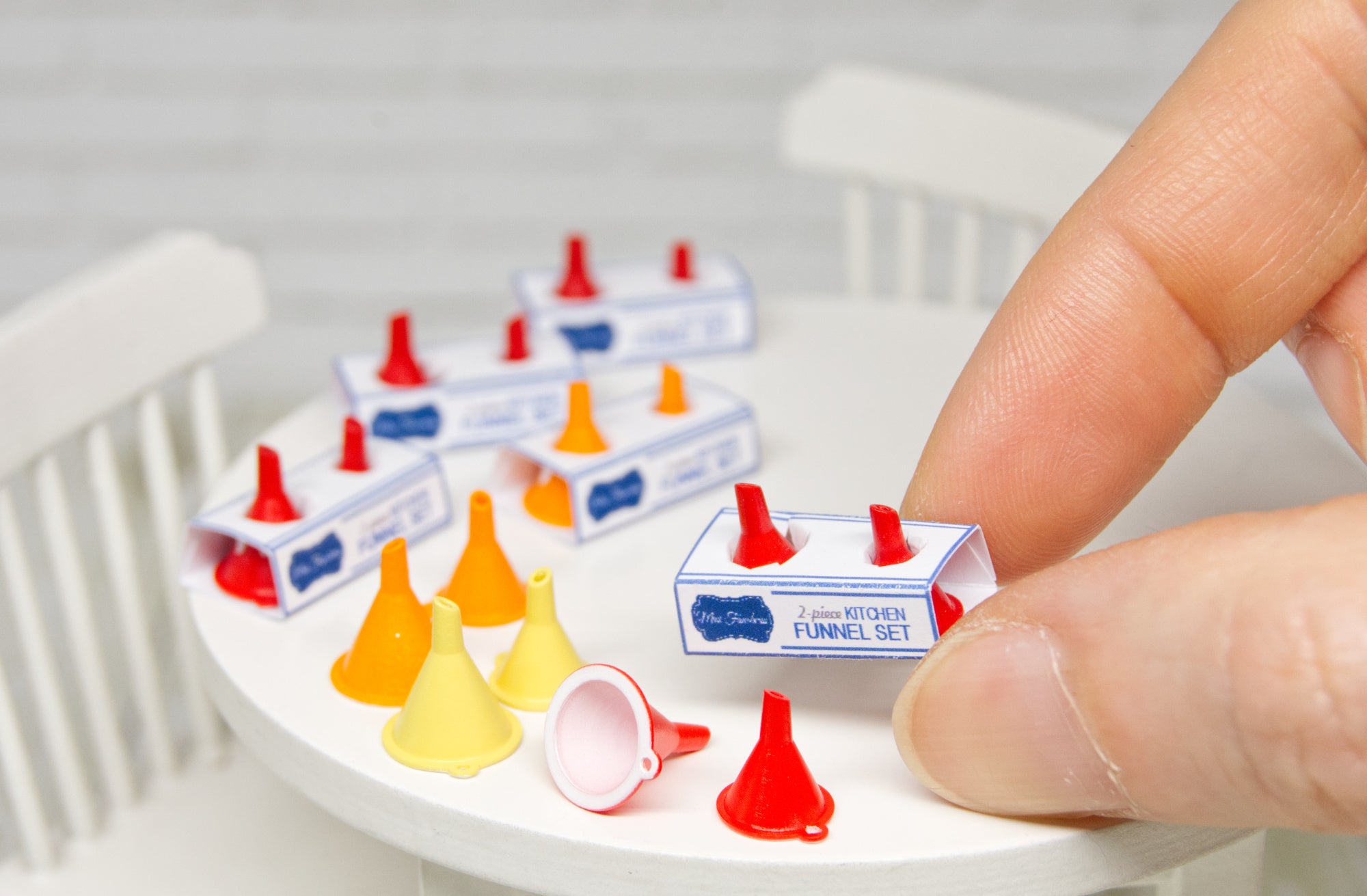 Funnel Set - 2pcs (1:12 scale)