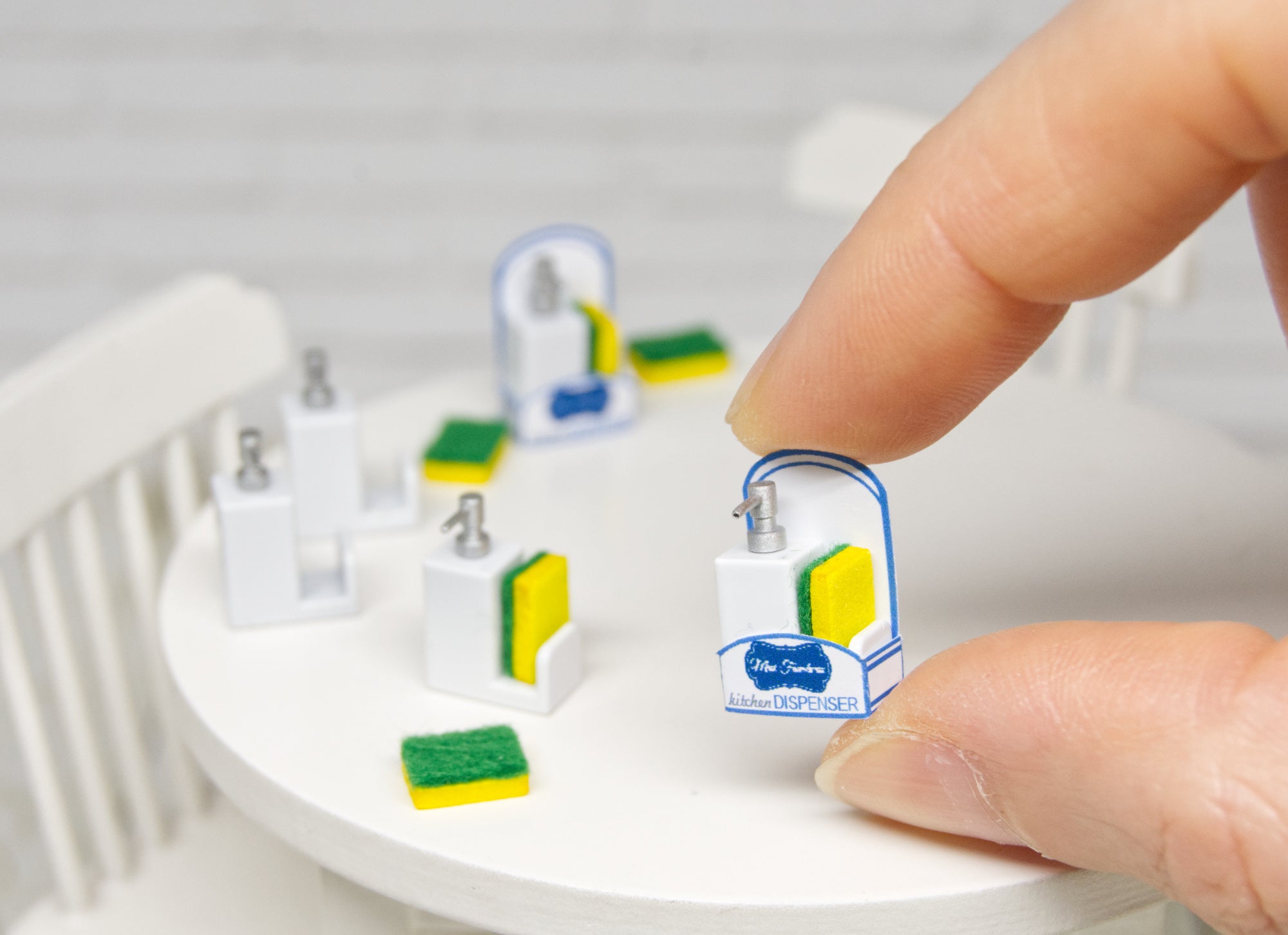 Kitchen Dispenser with a sponge holder (1:12 scale)