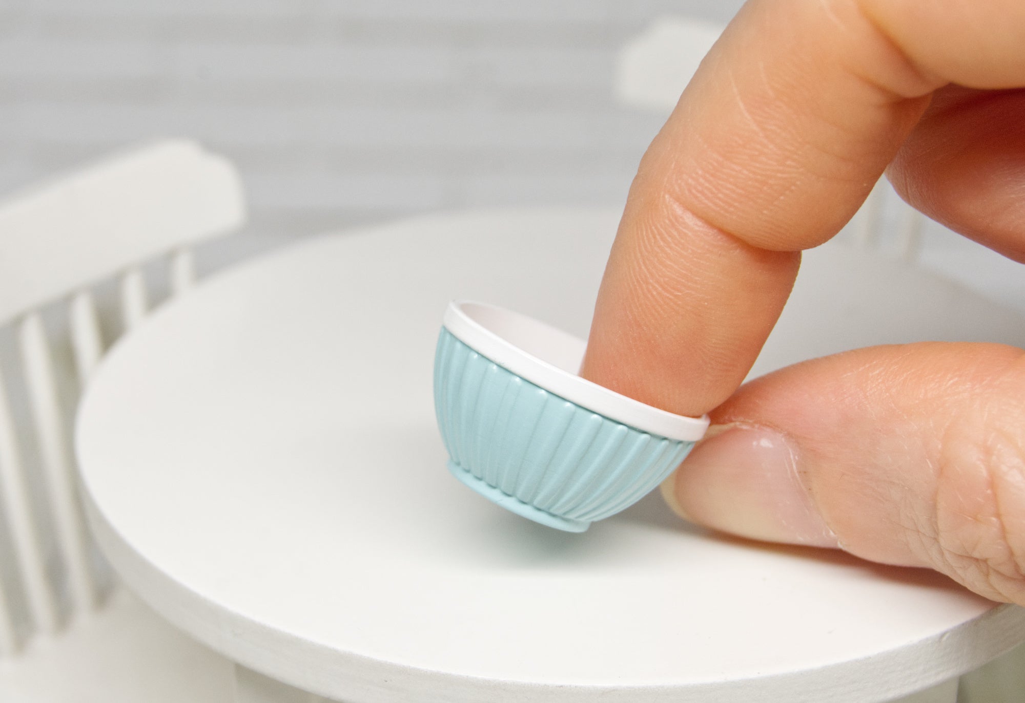 Large bowl (1:12 scale)