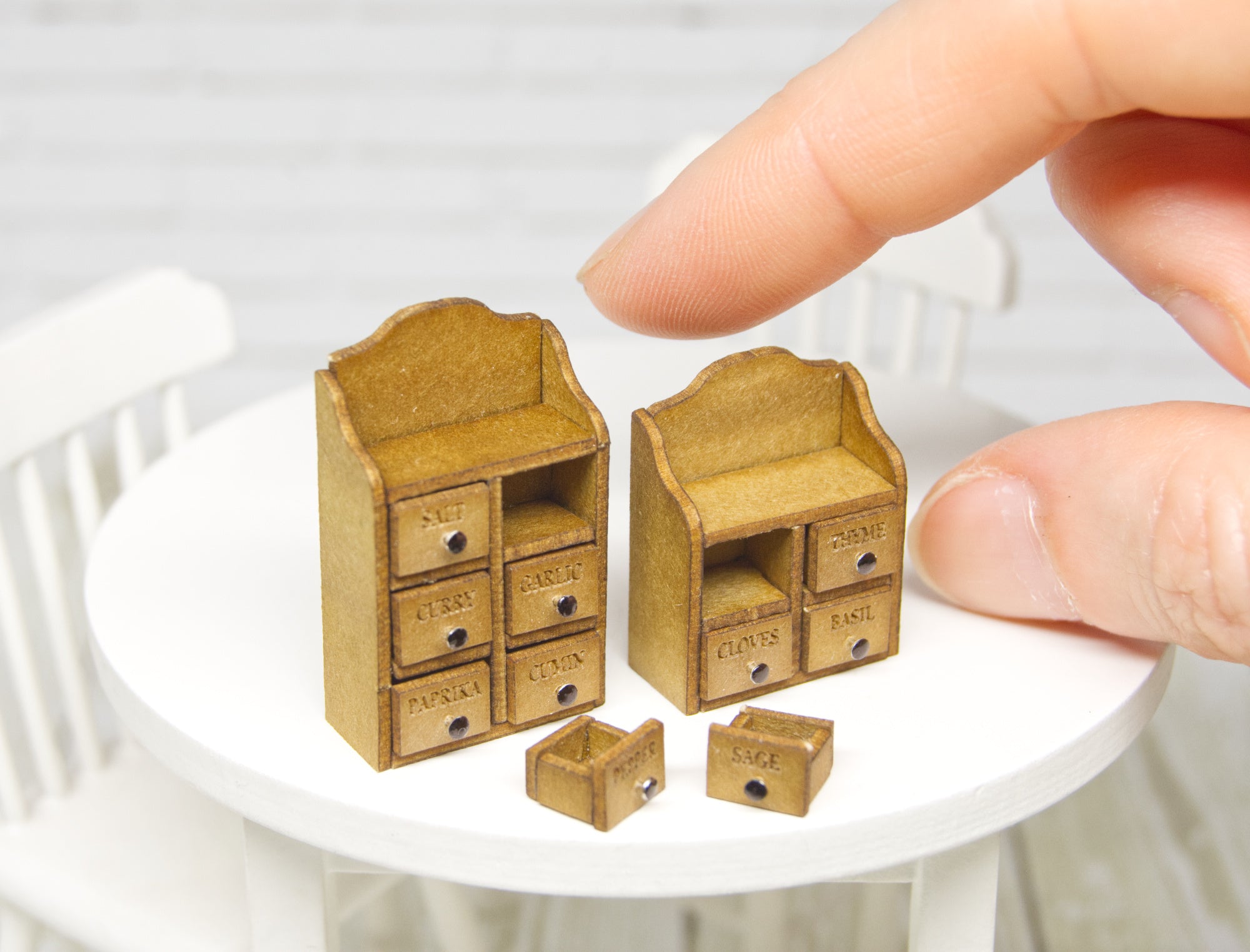 Spice chest with drawers (1:12 scale)