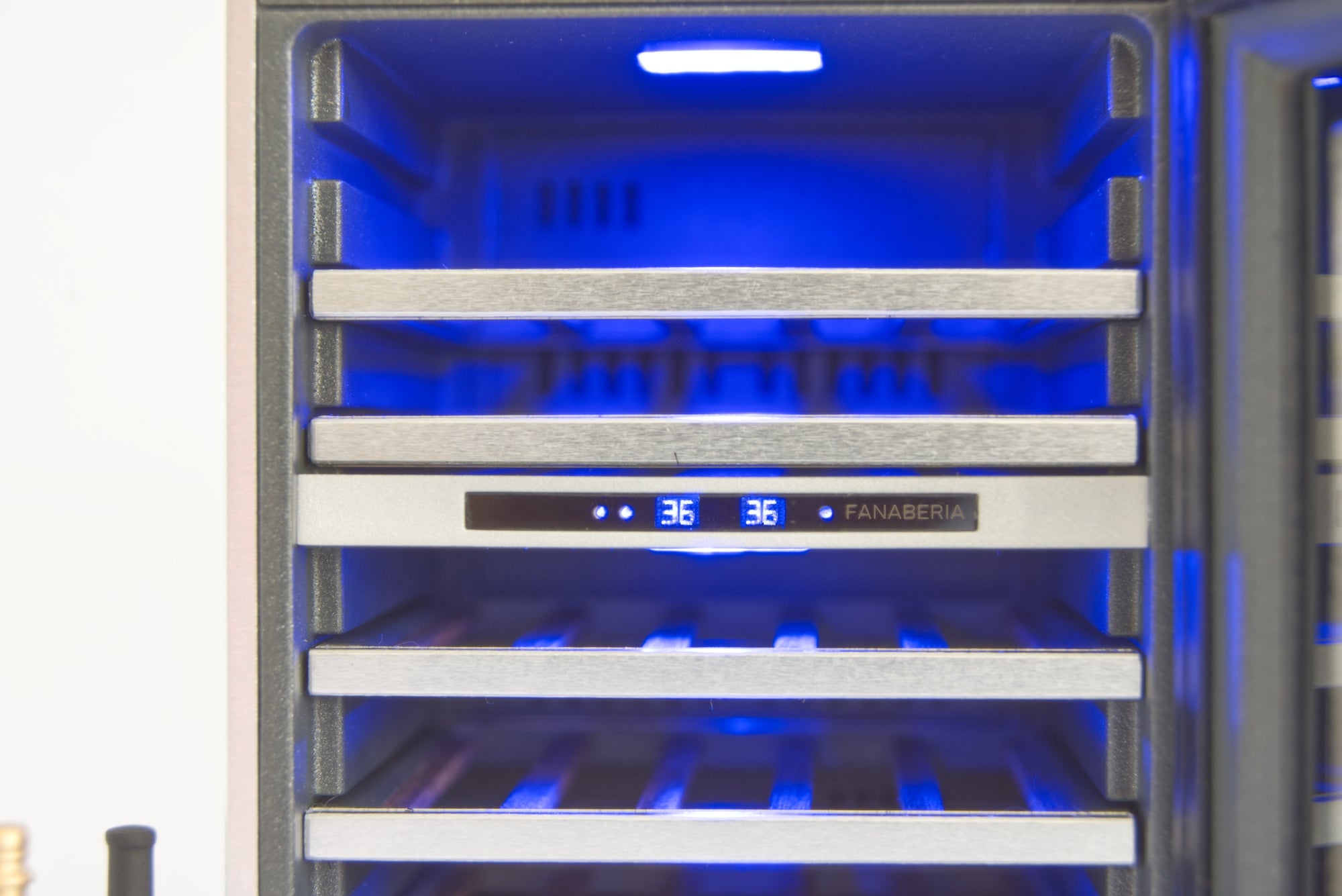 Wine cooler (1:12 scale)
