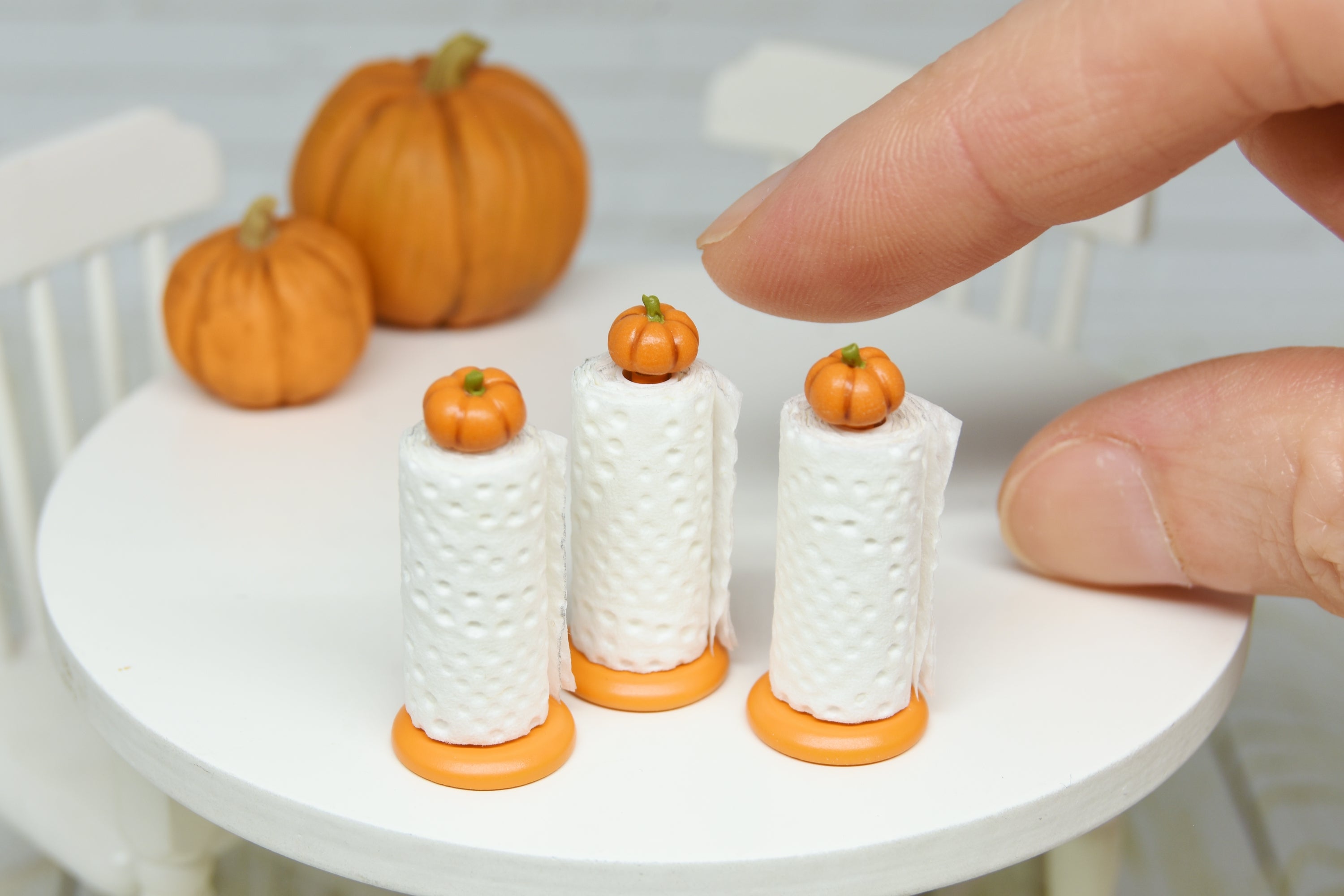 Towel holder (1:12 scale) Fall