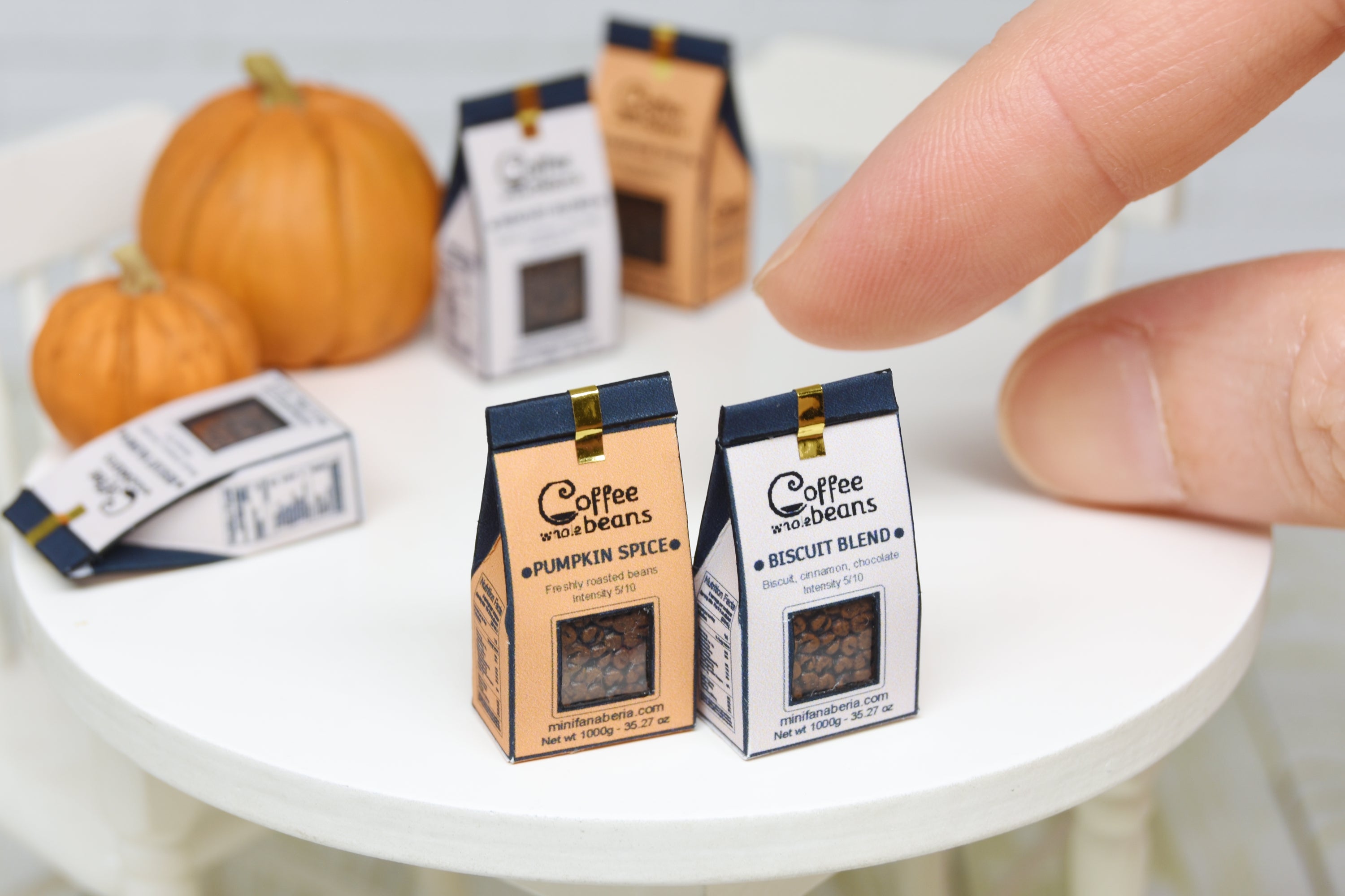 Coffee bag (1:12 scale) Fall
