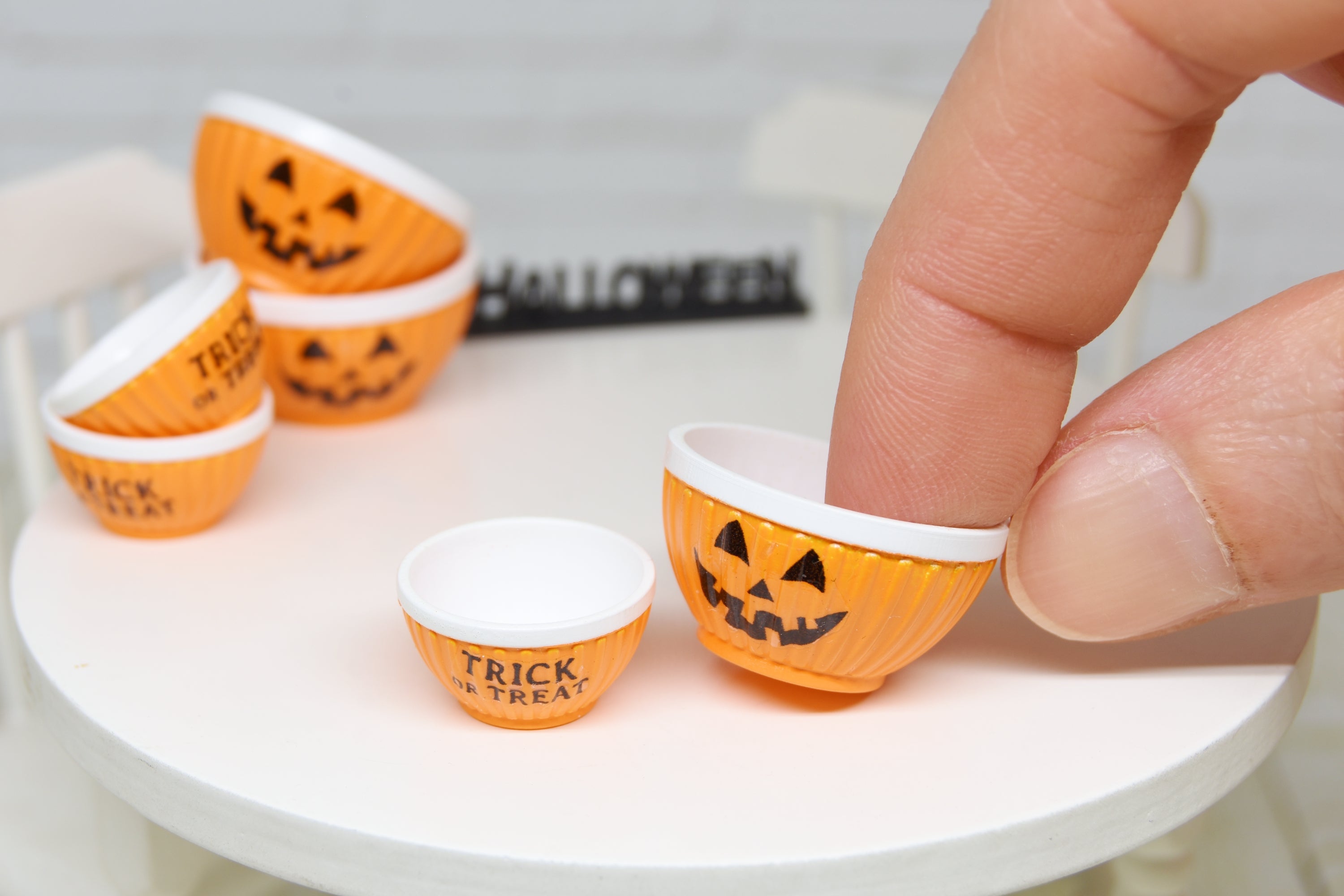 Set of 2 bowls (1:12 scale) Halloween