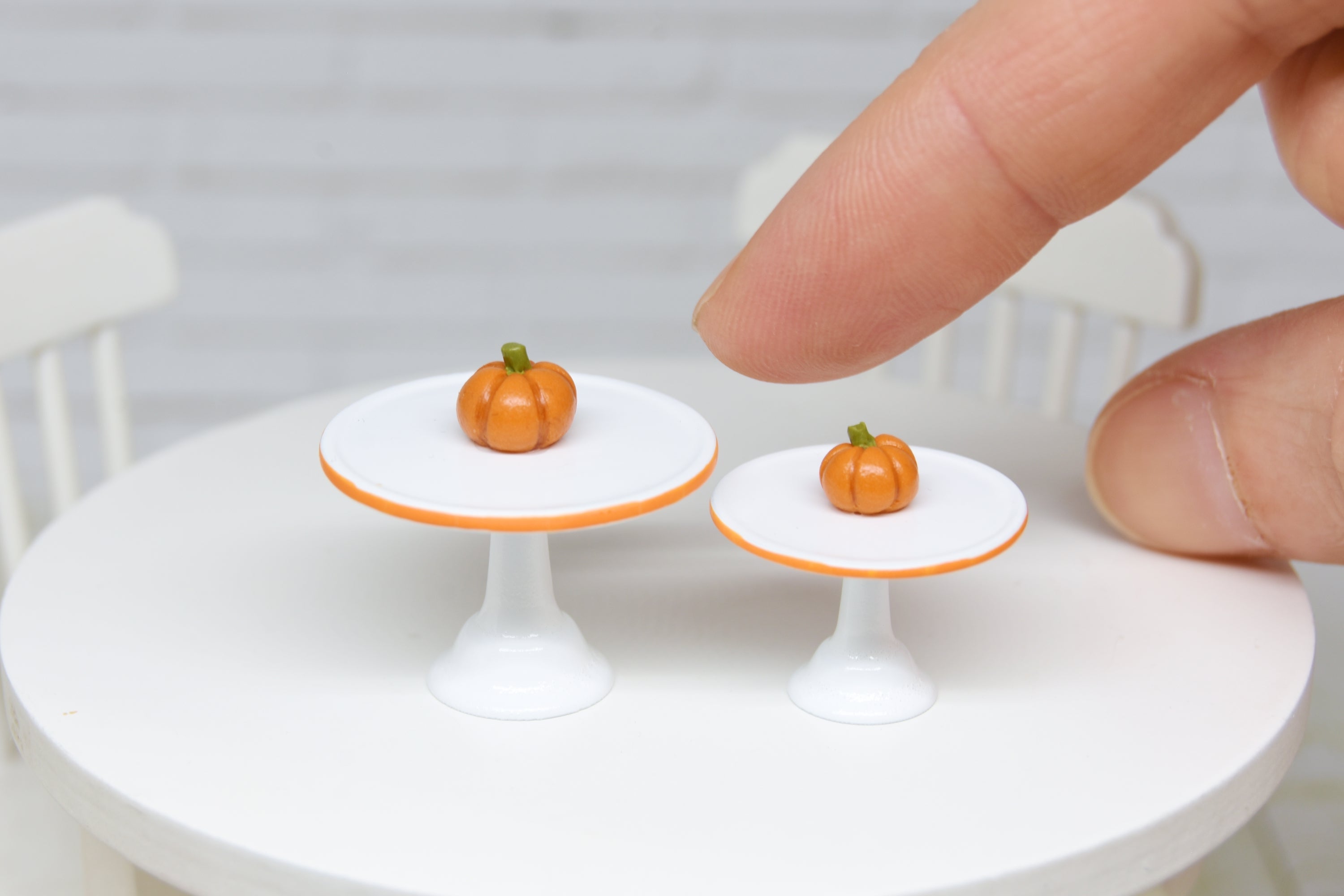 Set of 2 cake stands (1:12 scale) Fall