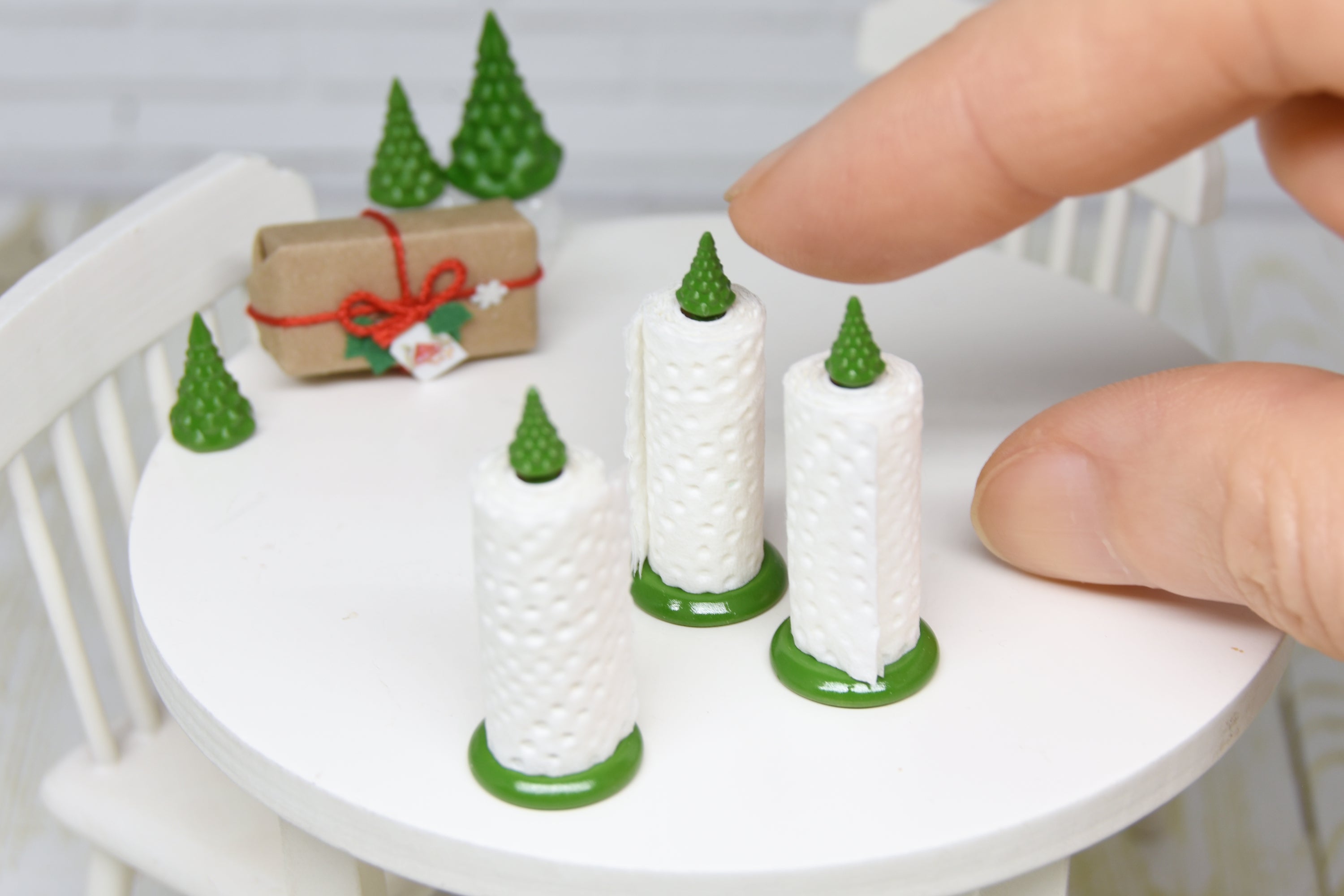 Christmas Towel Holder with little tree (1:12 scale)