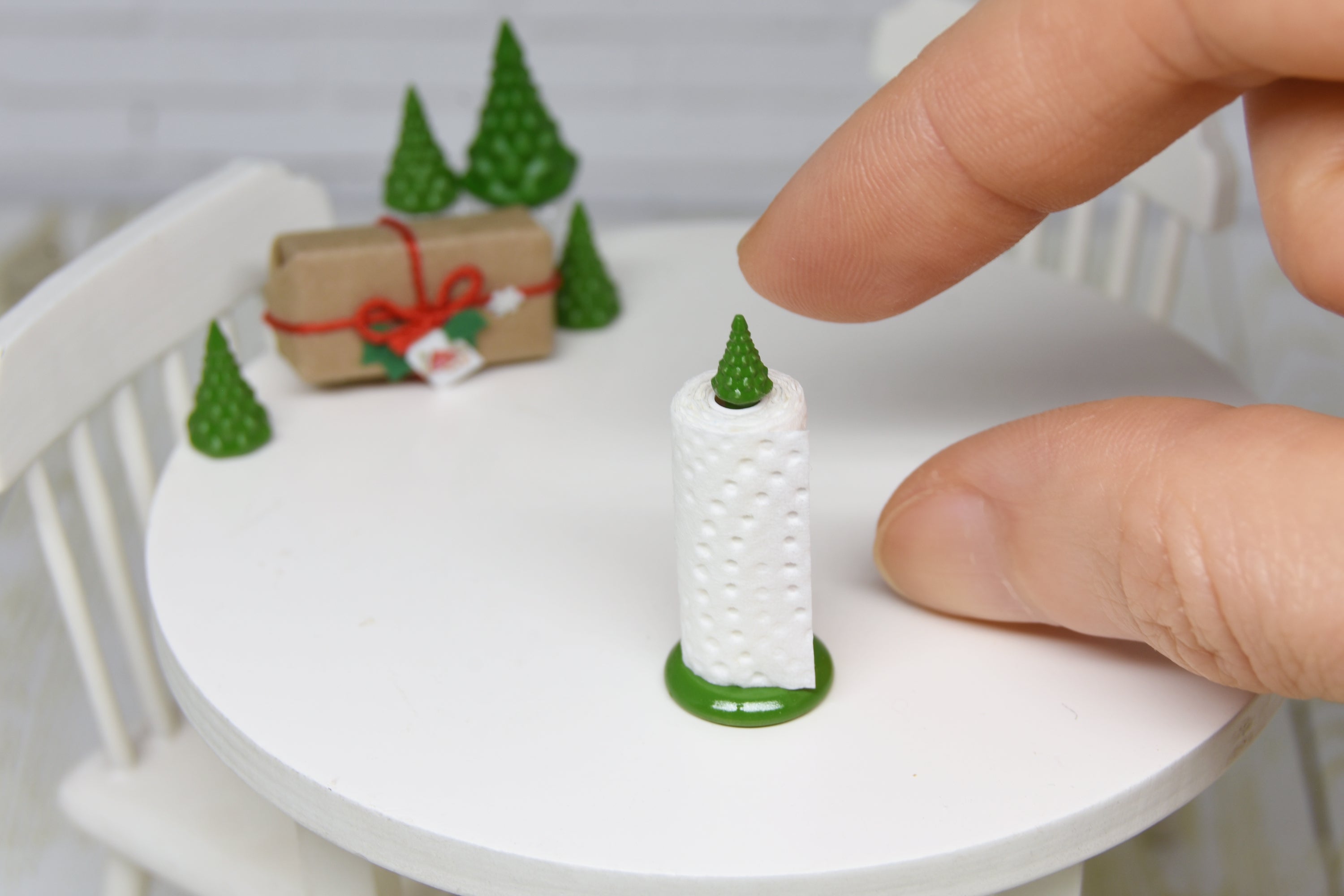 Christmas Towel Holder with little tree (1:12 scale)