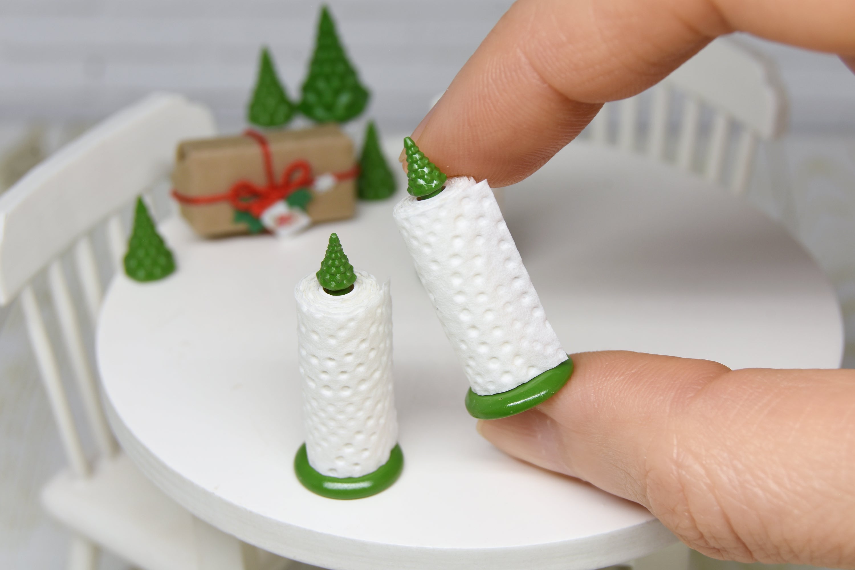 Christmas Towel Holder with little tree (1:12 scale)