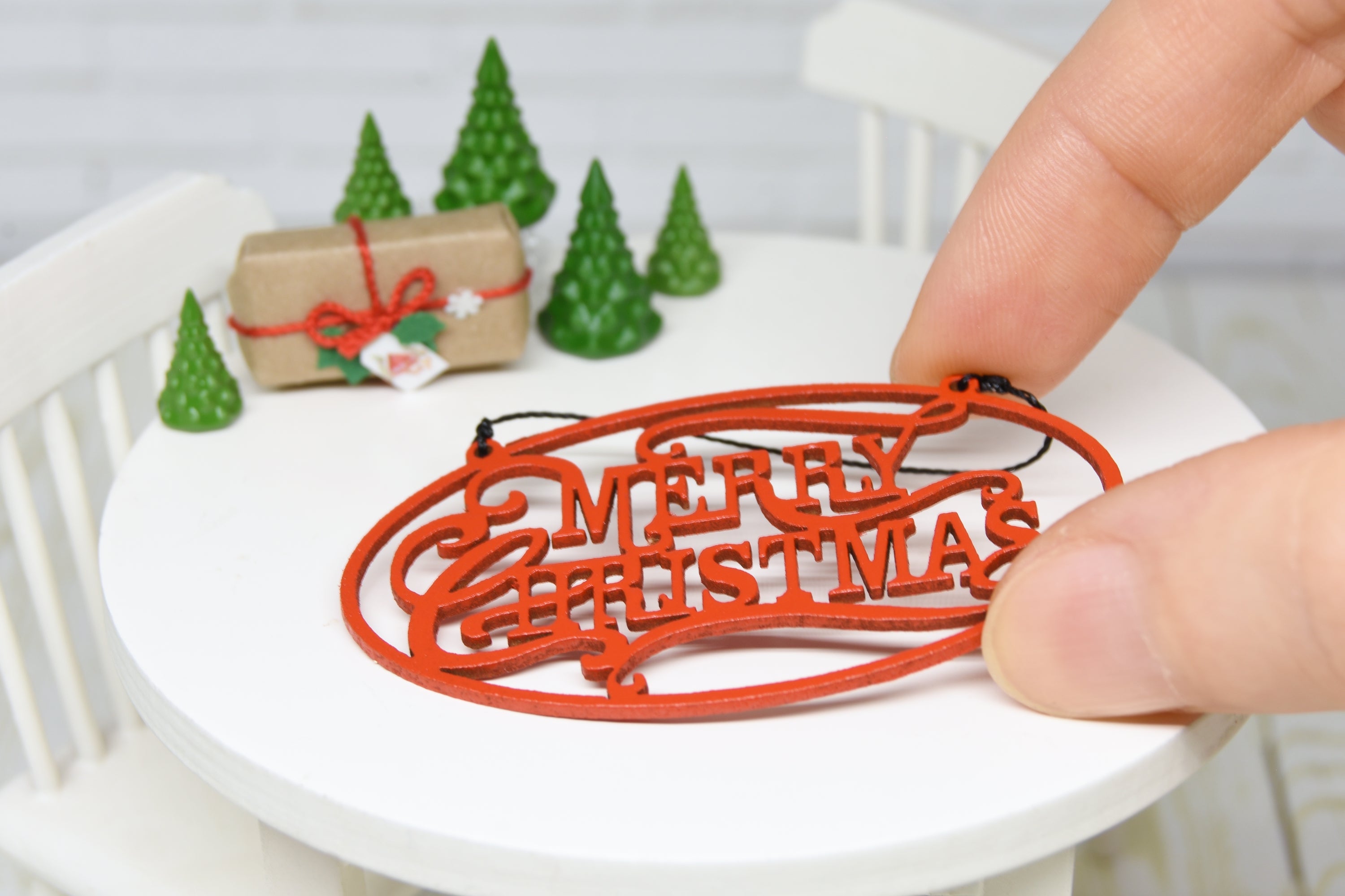 Merry Christmas hanging sign (1:12 scale)