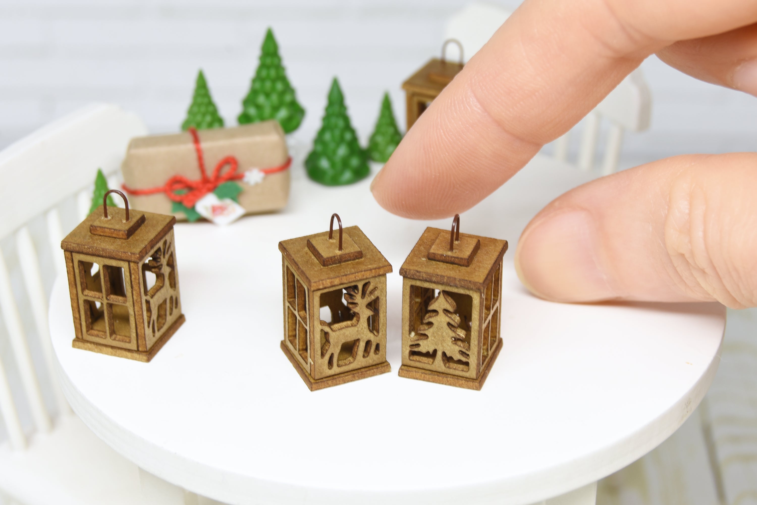 Christmas Small Lantern (1:12 scale)