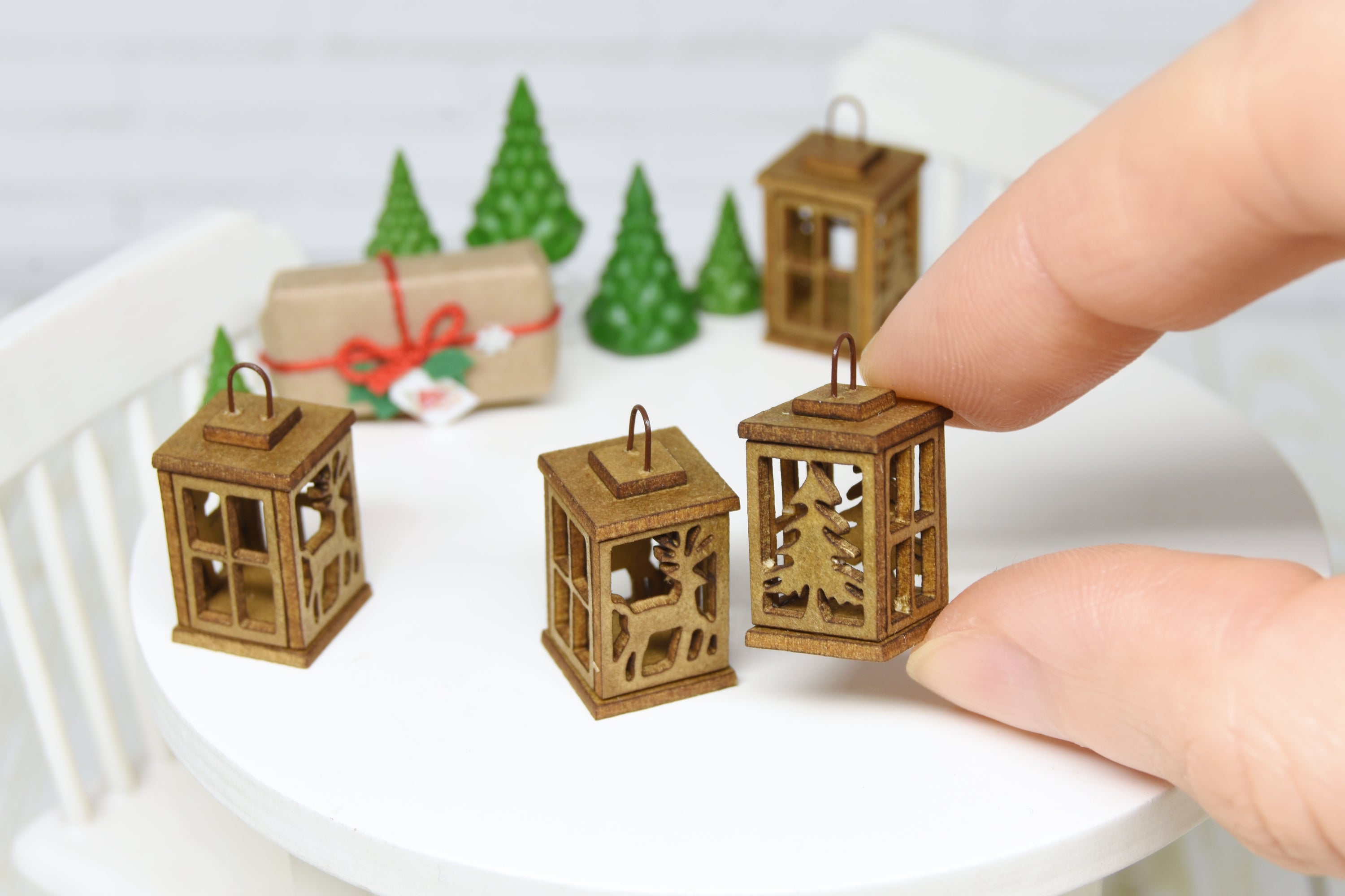 Christmas Small Lantern (1:12 scale)
