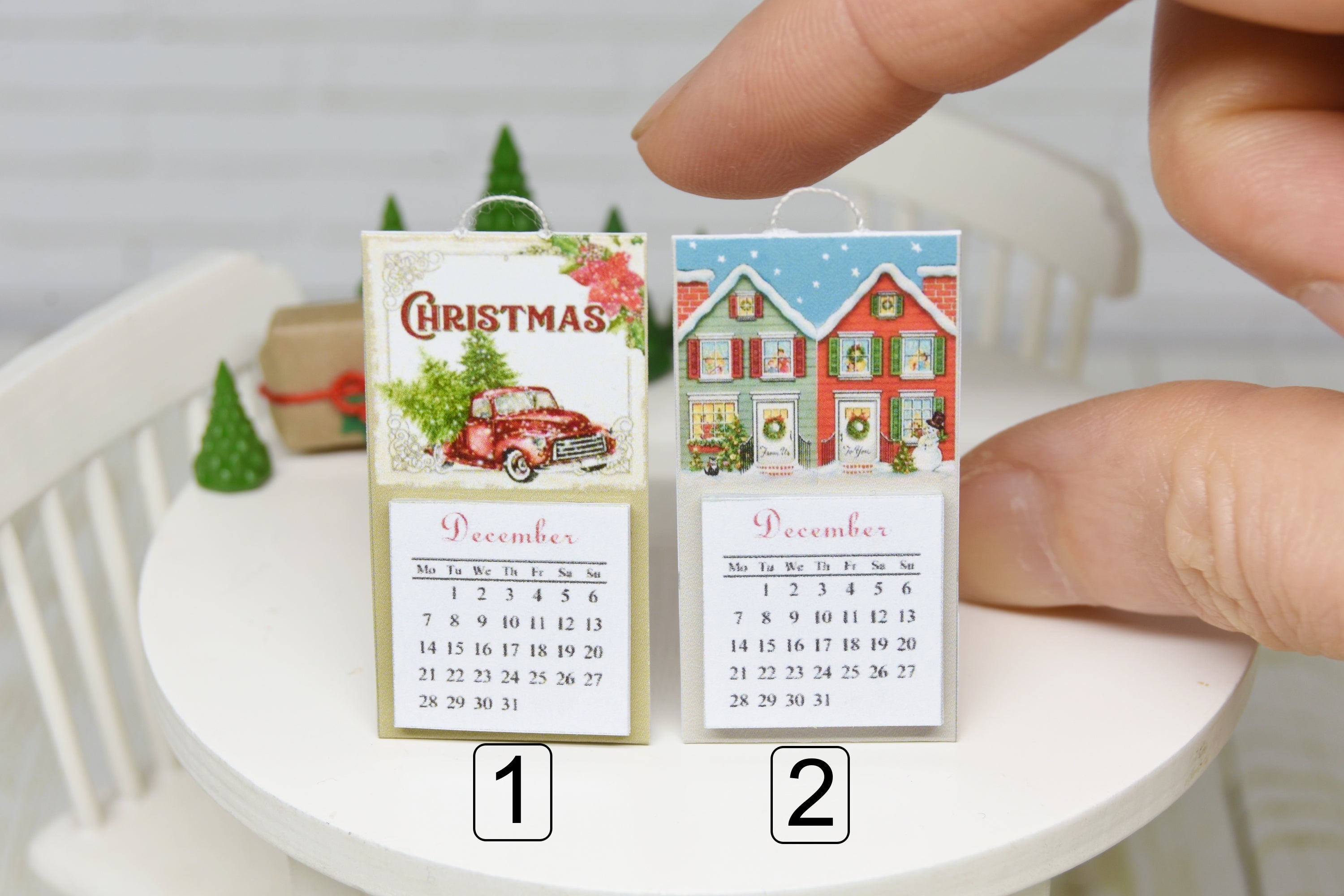 Hanging Calendar with 13 tear off pages (1:12 scale) Christmas