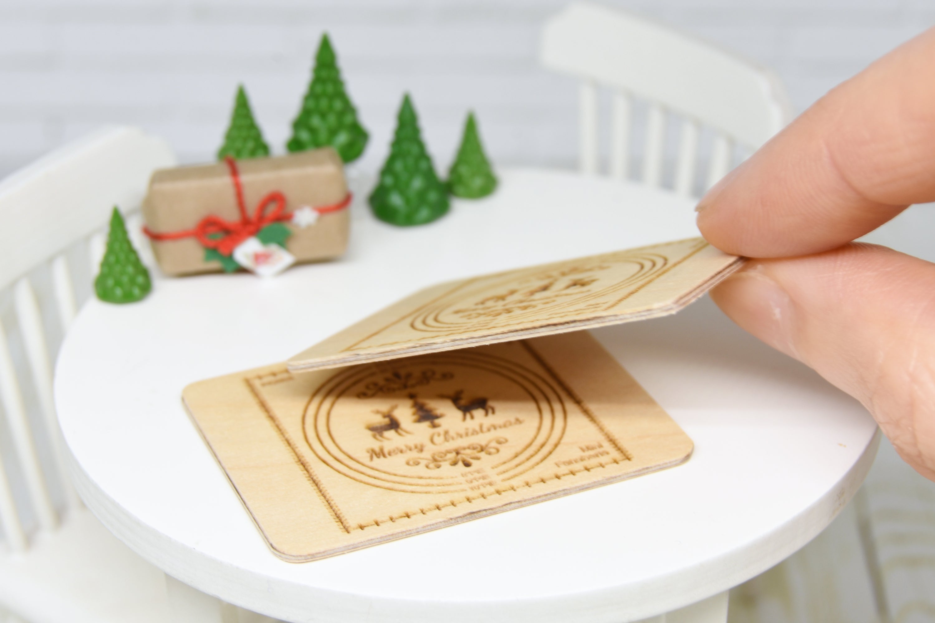 Christmas wooden pastry board (1:12 scale)