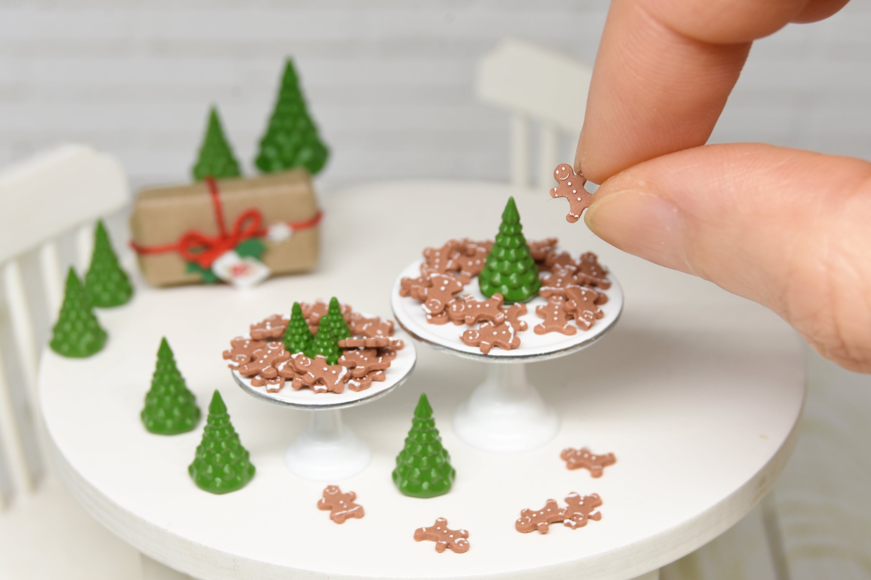 Christmas Cookies - set of 2 or 4pcs (1:12 scale)