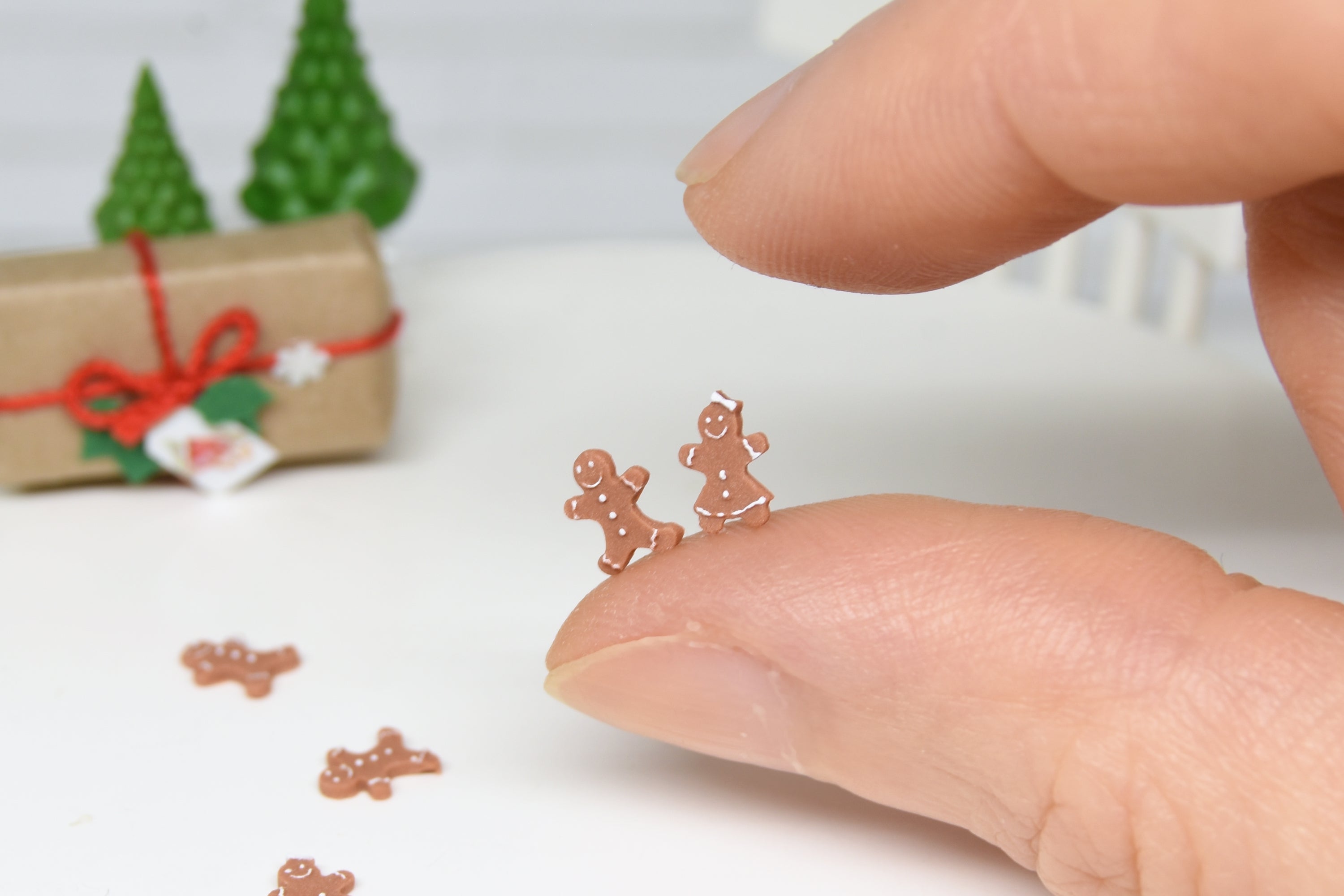Christmas Cookies - set of 2 or 4pcs (1:12 scale)