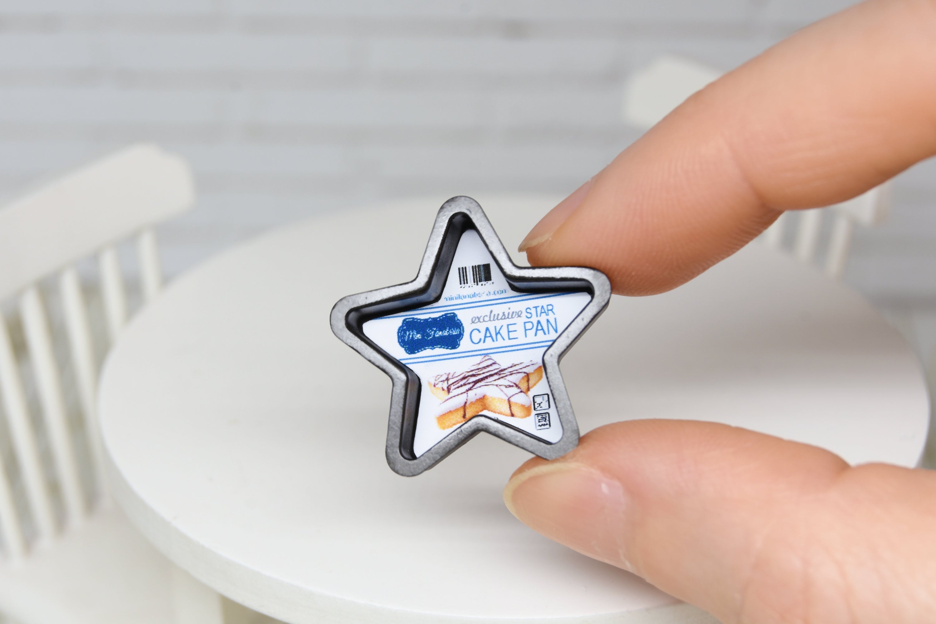 Star-shaped Cake Pan (1:12 scale)