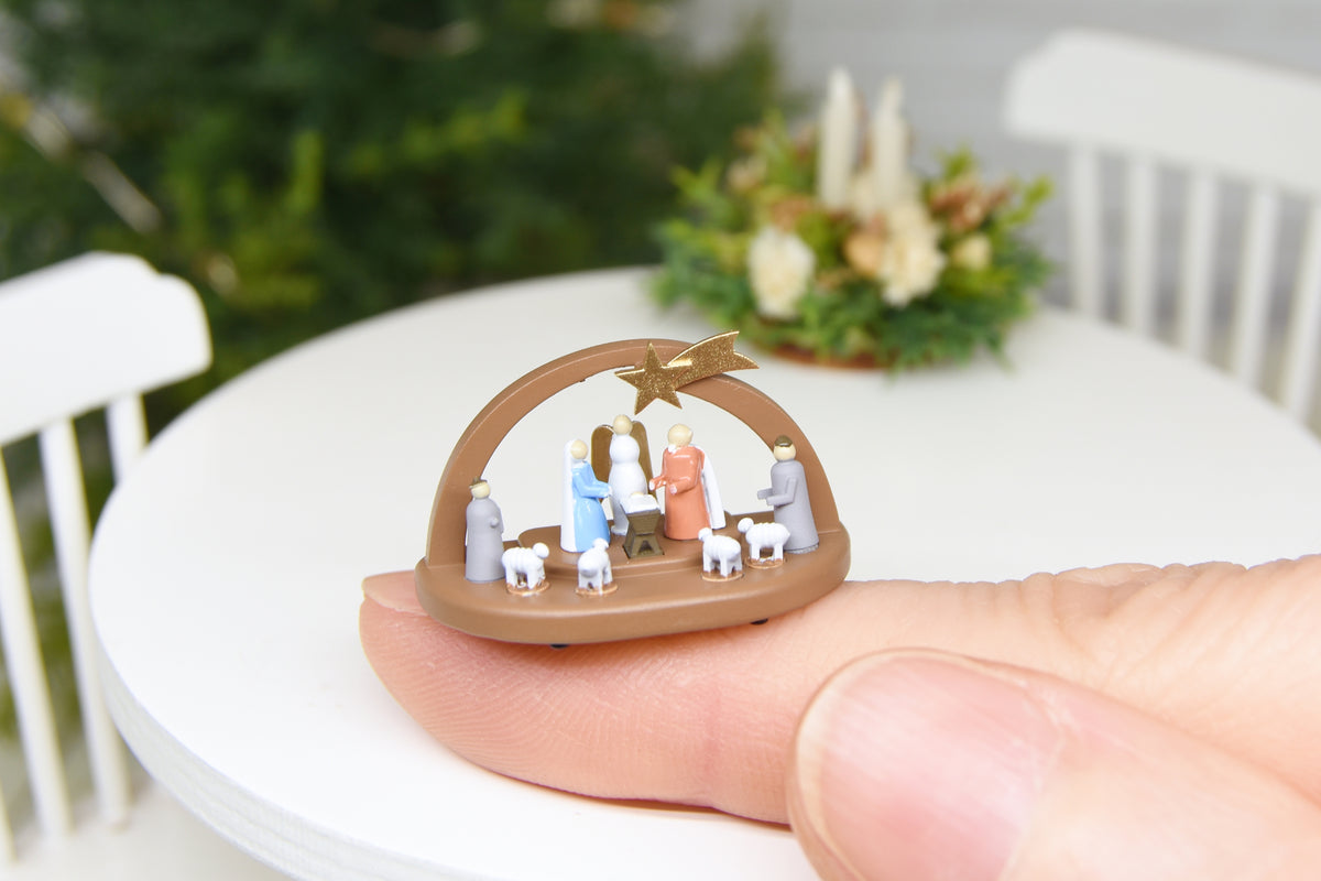 Christmas Native Scene with 10 hand painted figurines (1:12 scale)