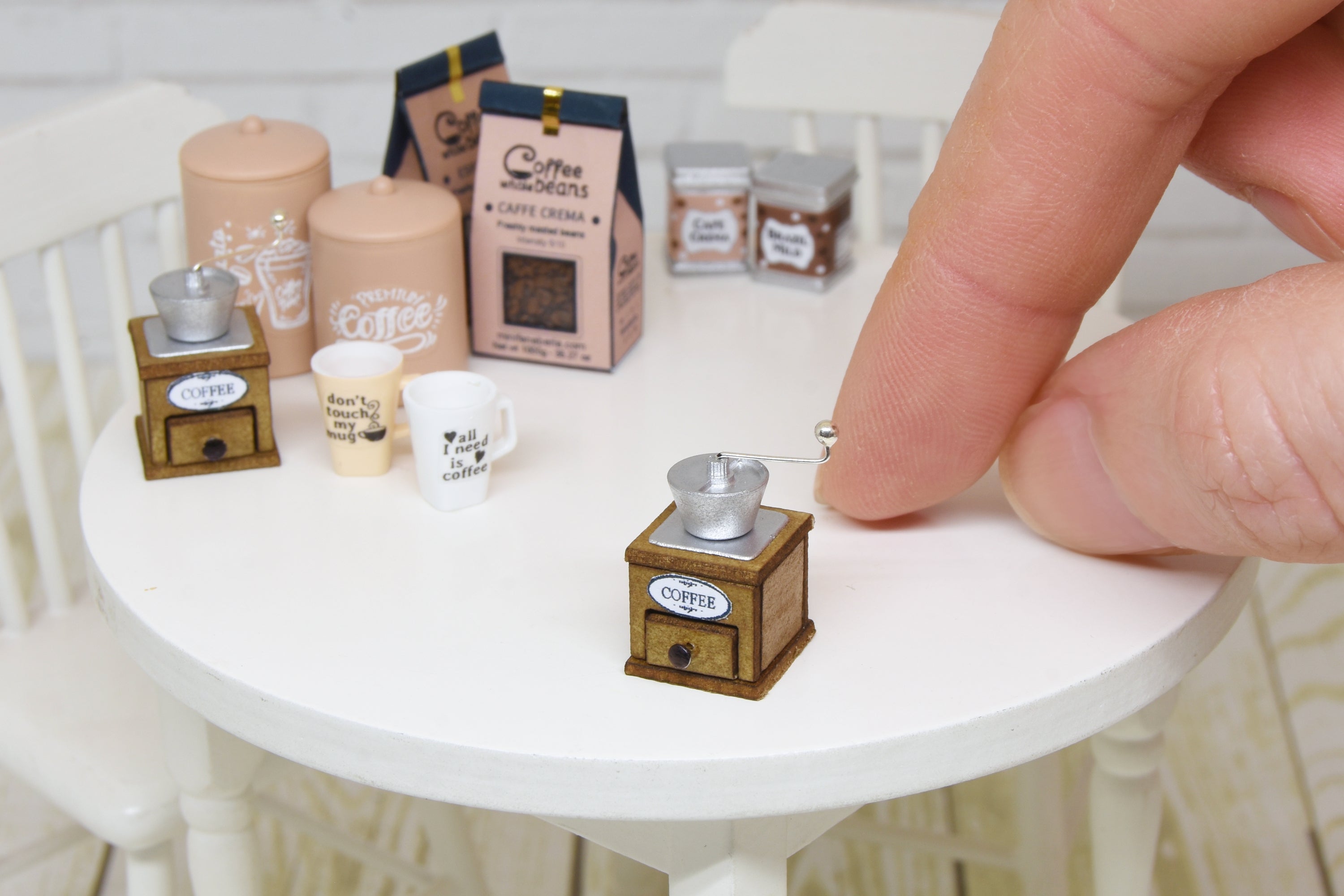 Coffee Grinder with turning handle and removable drawer (1:12 scale)