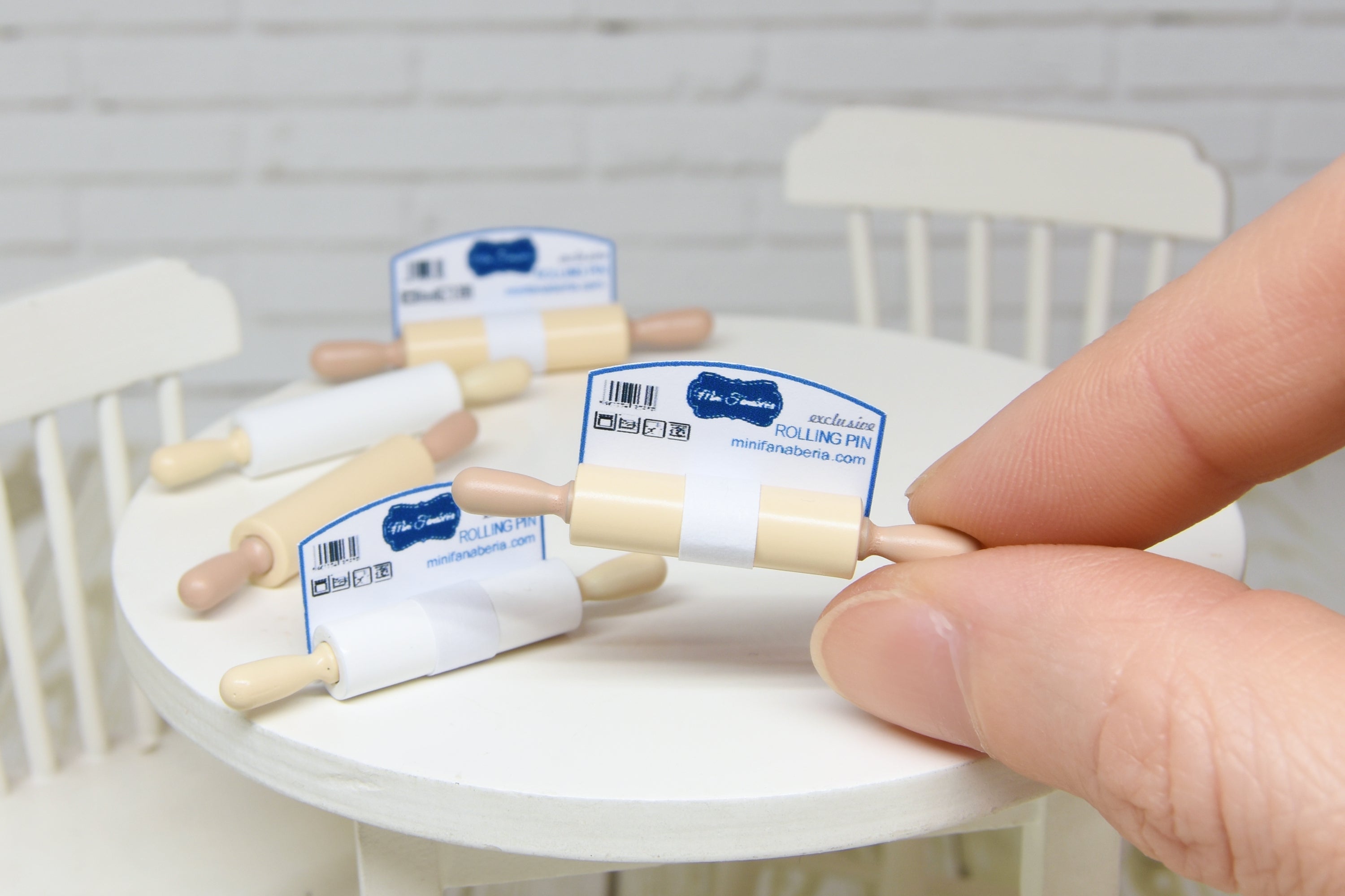 Rolling Pin (1:12 scale)