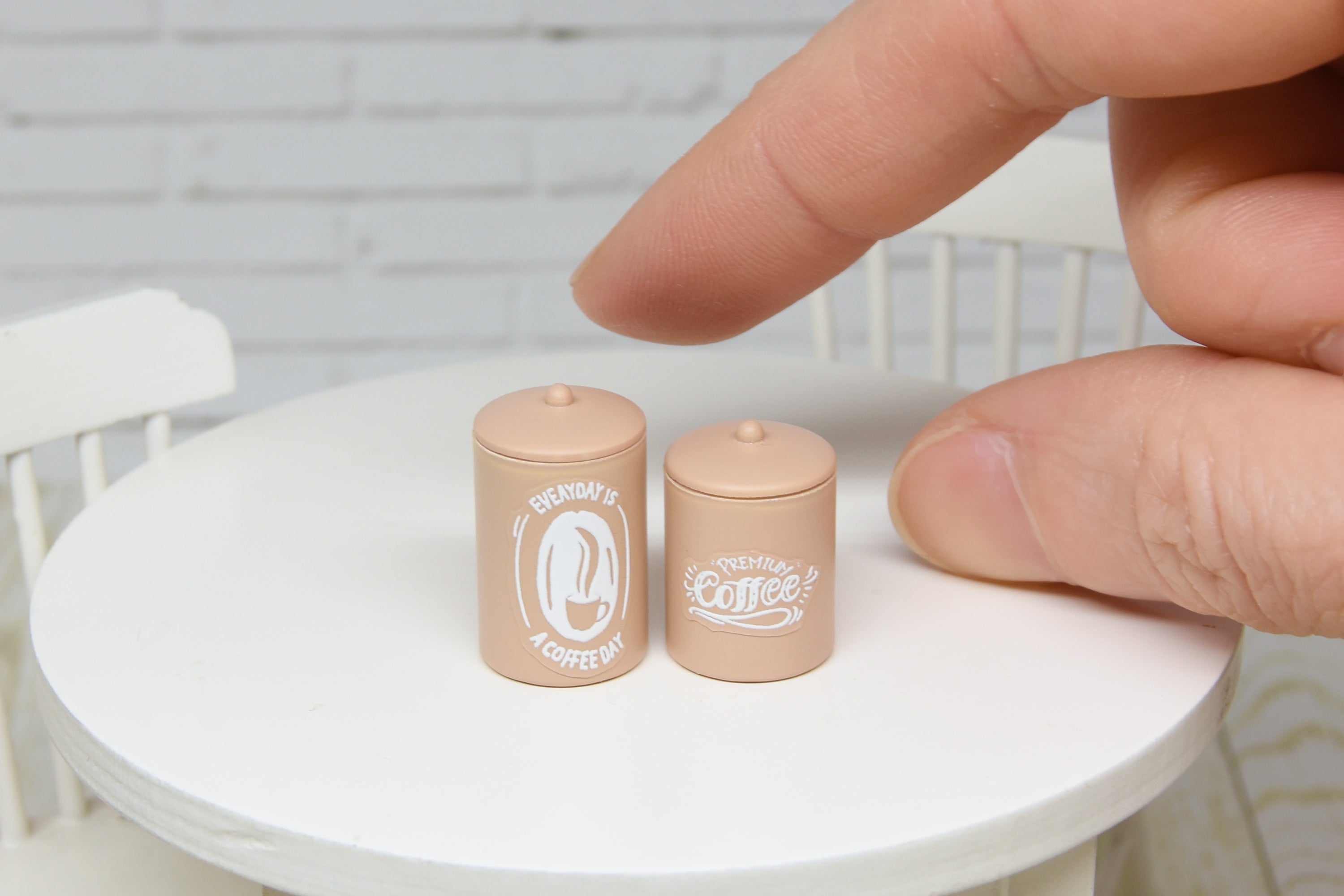 Container Set - 2pcs (1:12 scale) with removable lids