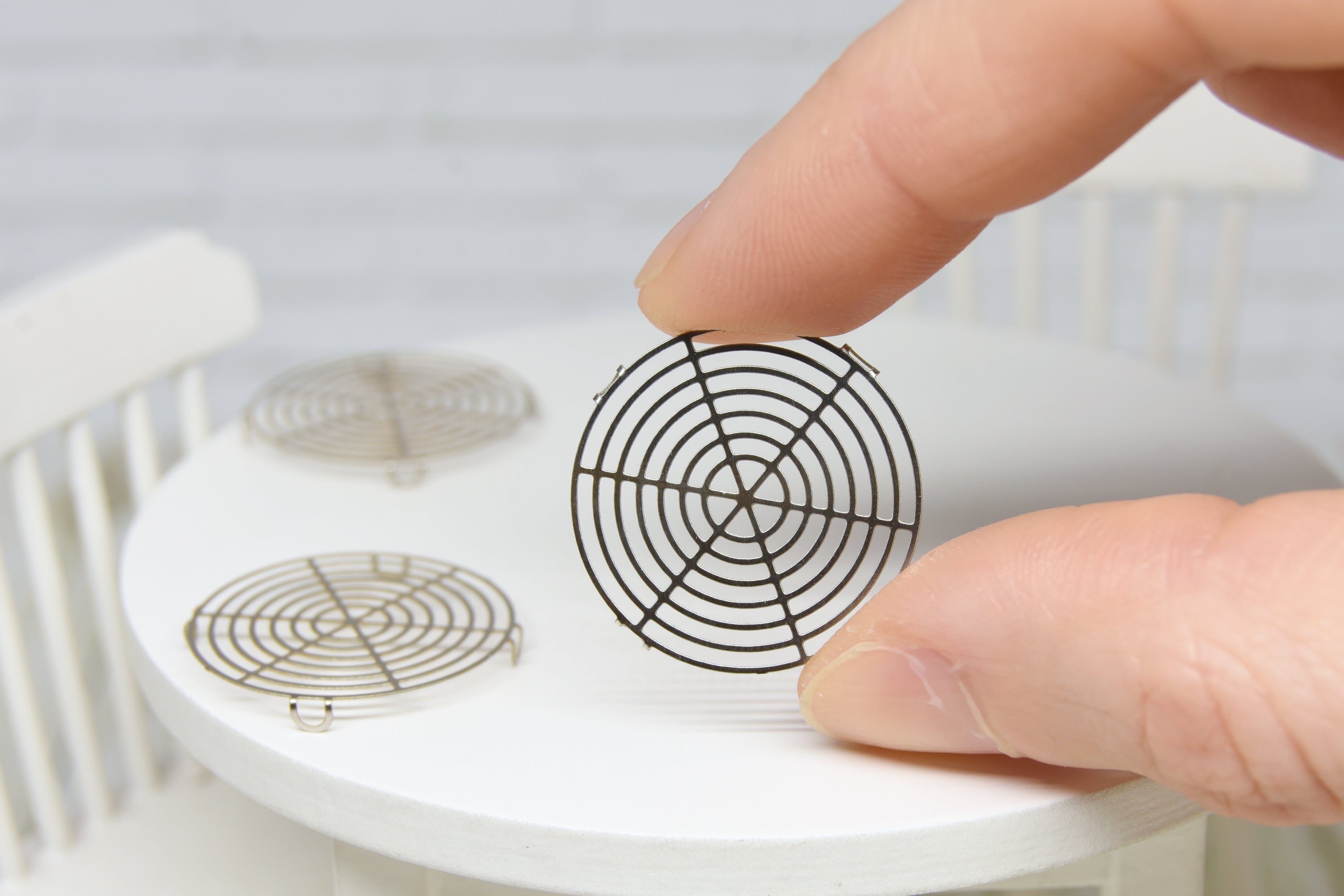 Round Cooling rack (1:12 scale) stainless steel