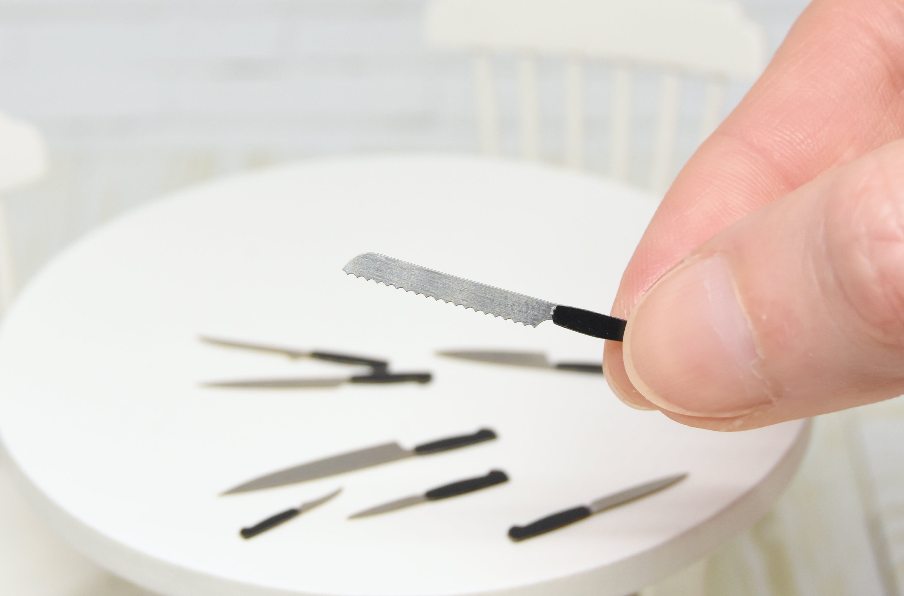 Metal knives Set - 8 pcs (1:12 scale)