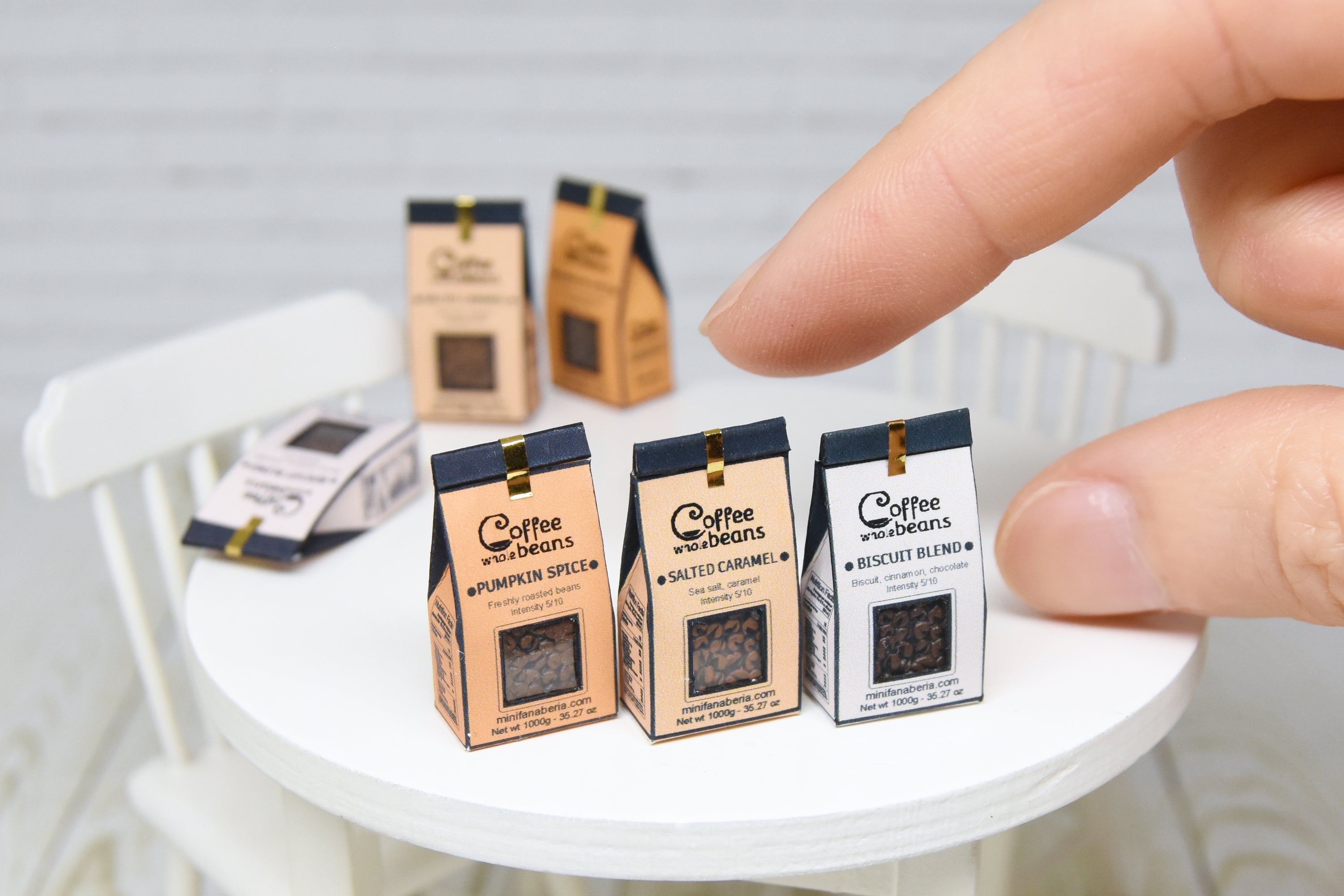 Coffee bag (1:12 scale) Fall