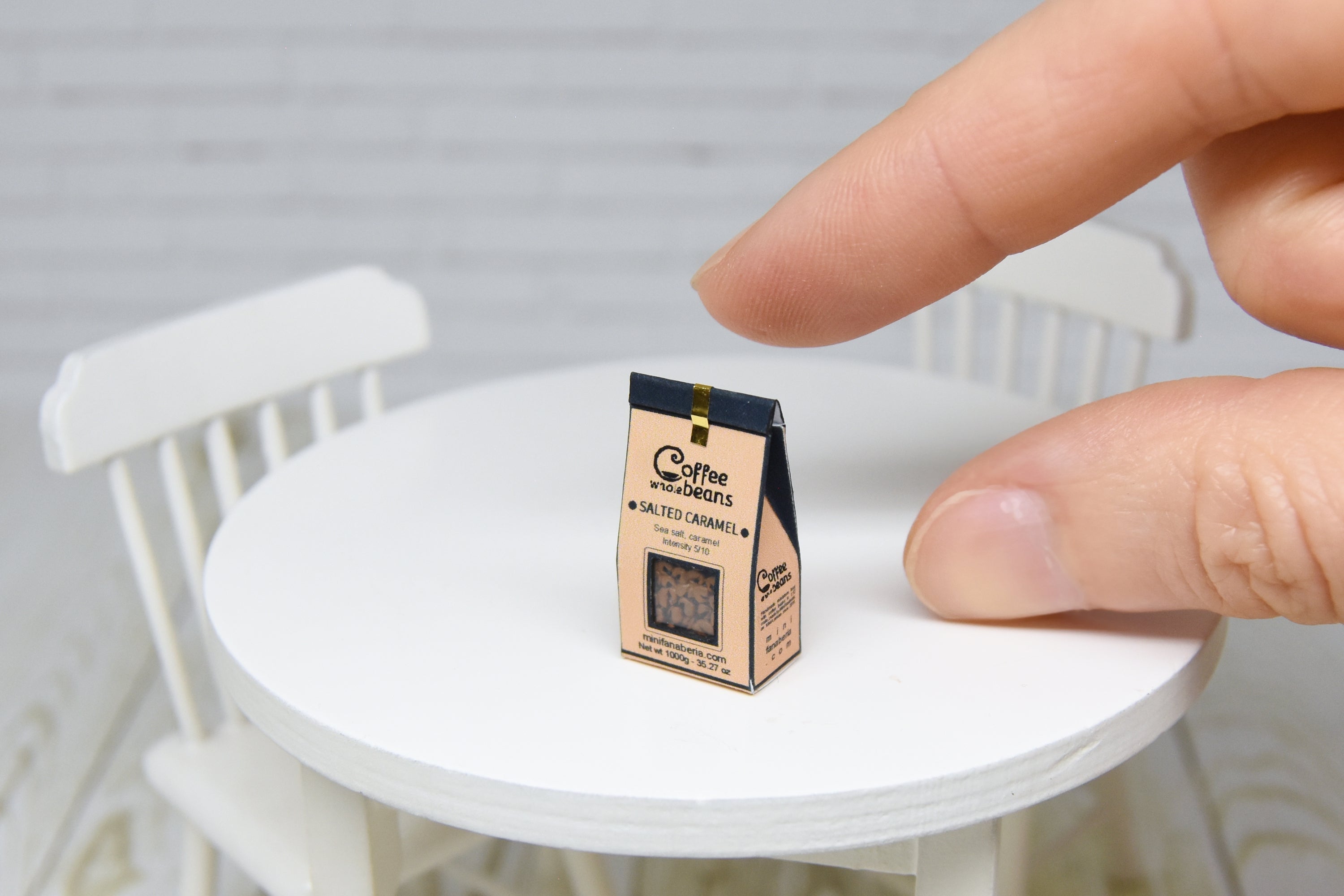 Coffee bag (1:12 scale) Fall