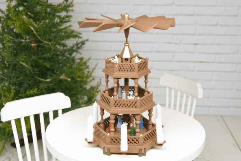 Christmas Pyramid with 18 hand painted figurines (1:12 scale)