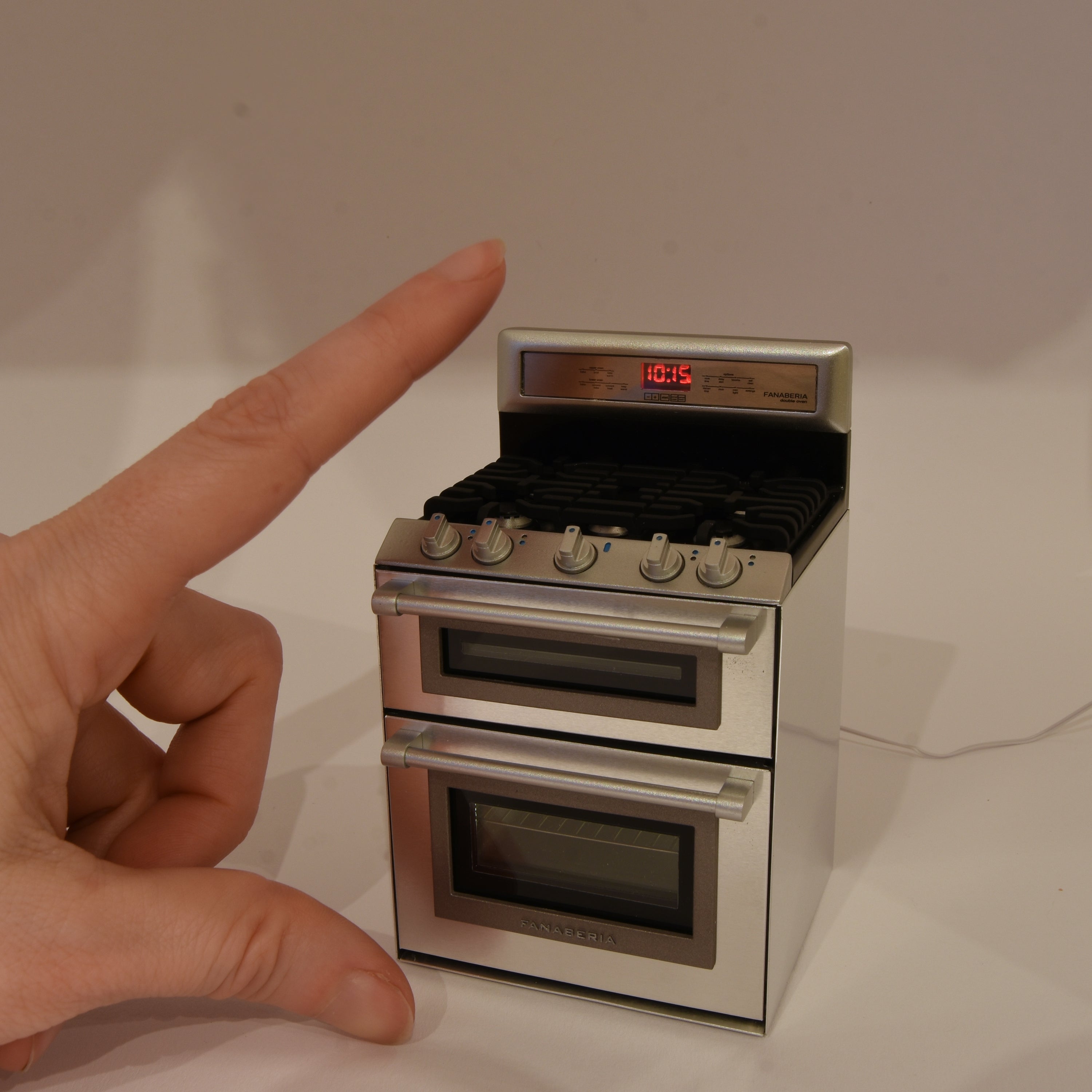 Double Oven Gas Range (1:12 scale) openable, with working light